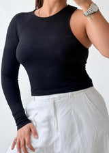 Size S-M Black Asymmetric Sleeve Top