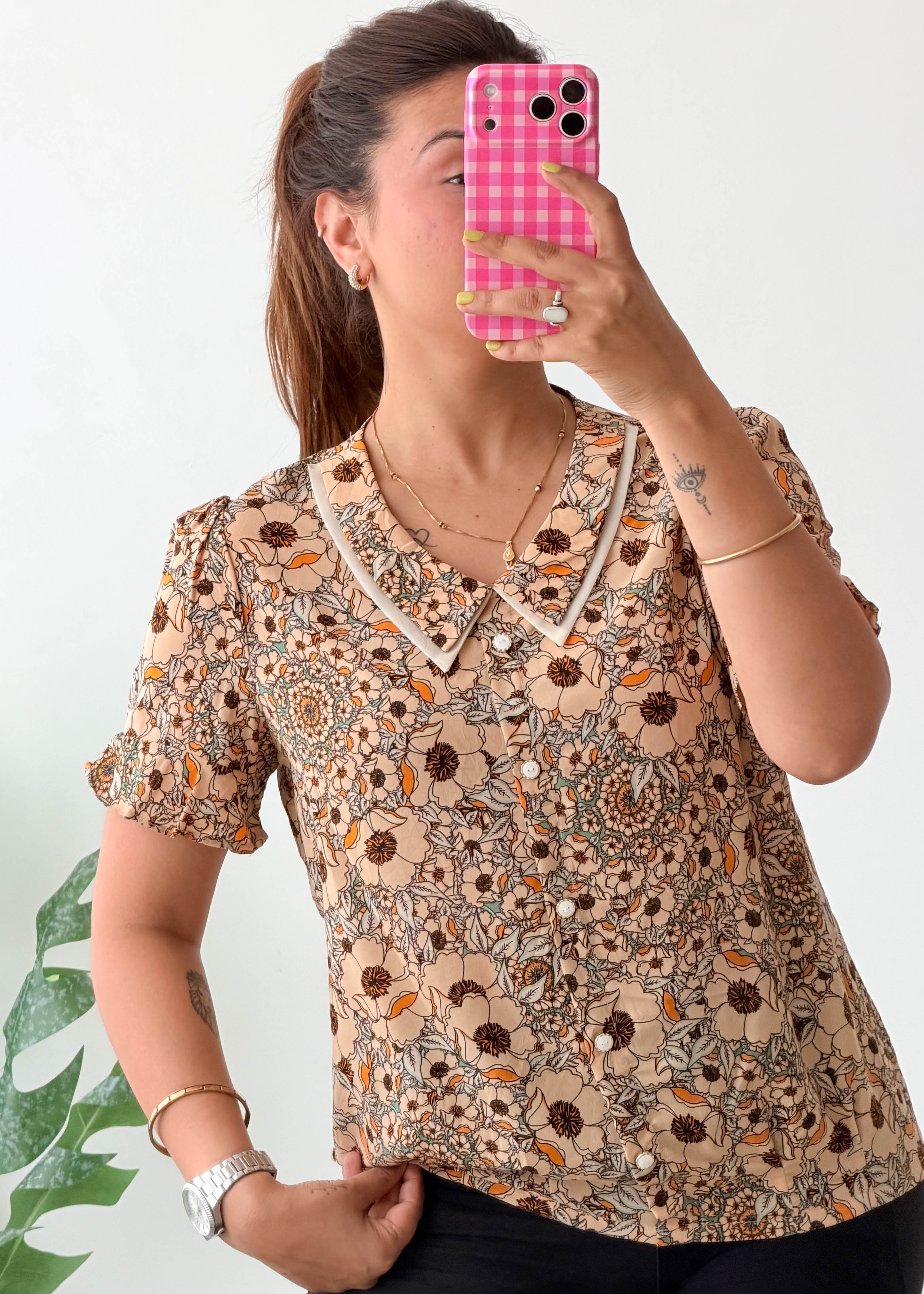 Size S-M Beige Floral V-Neck Top