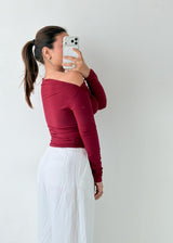 Size S-M Wine Off Shoulder Ruched Top