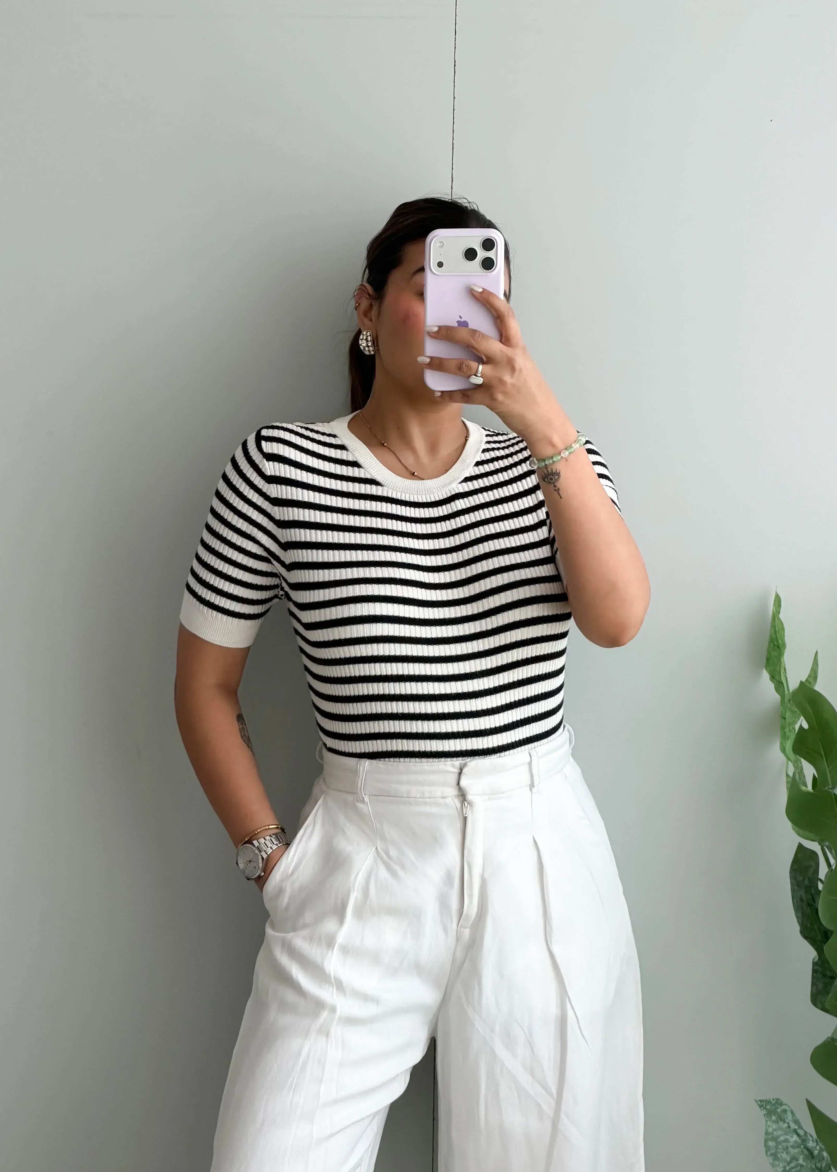 Size M-L, Black & White Striped Half Sleeve Top - Closet by Payal