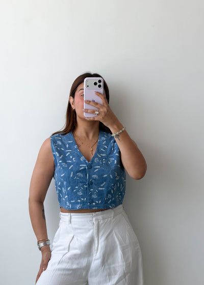 Size M Blue Printed Crop Top