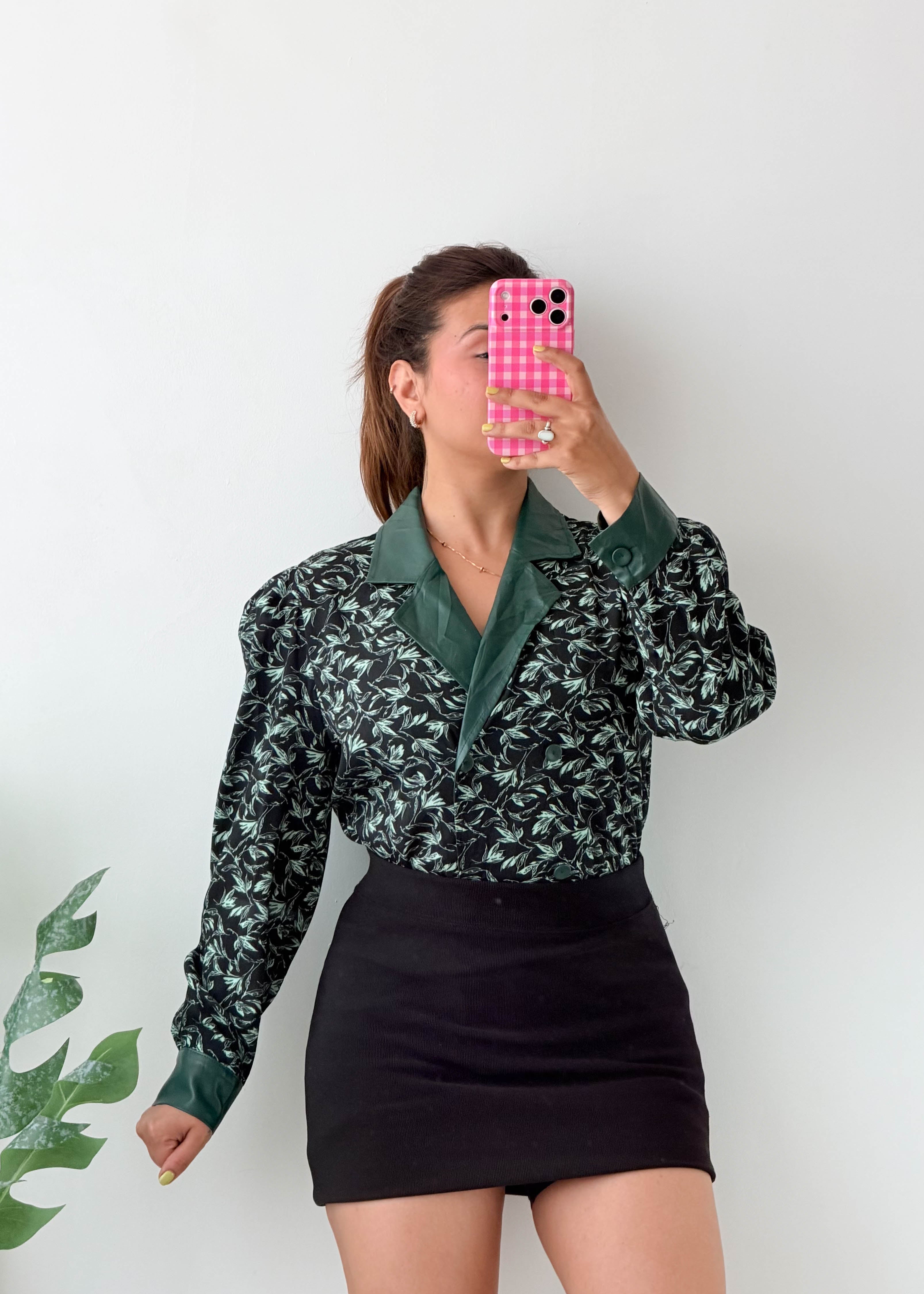 Size M-L Green Botanical Top