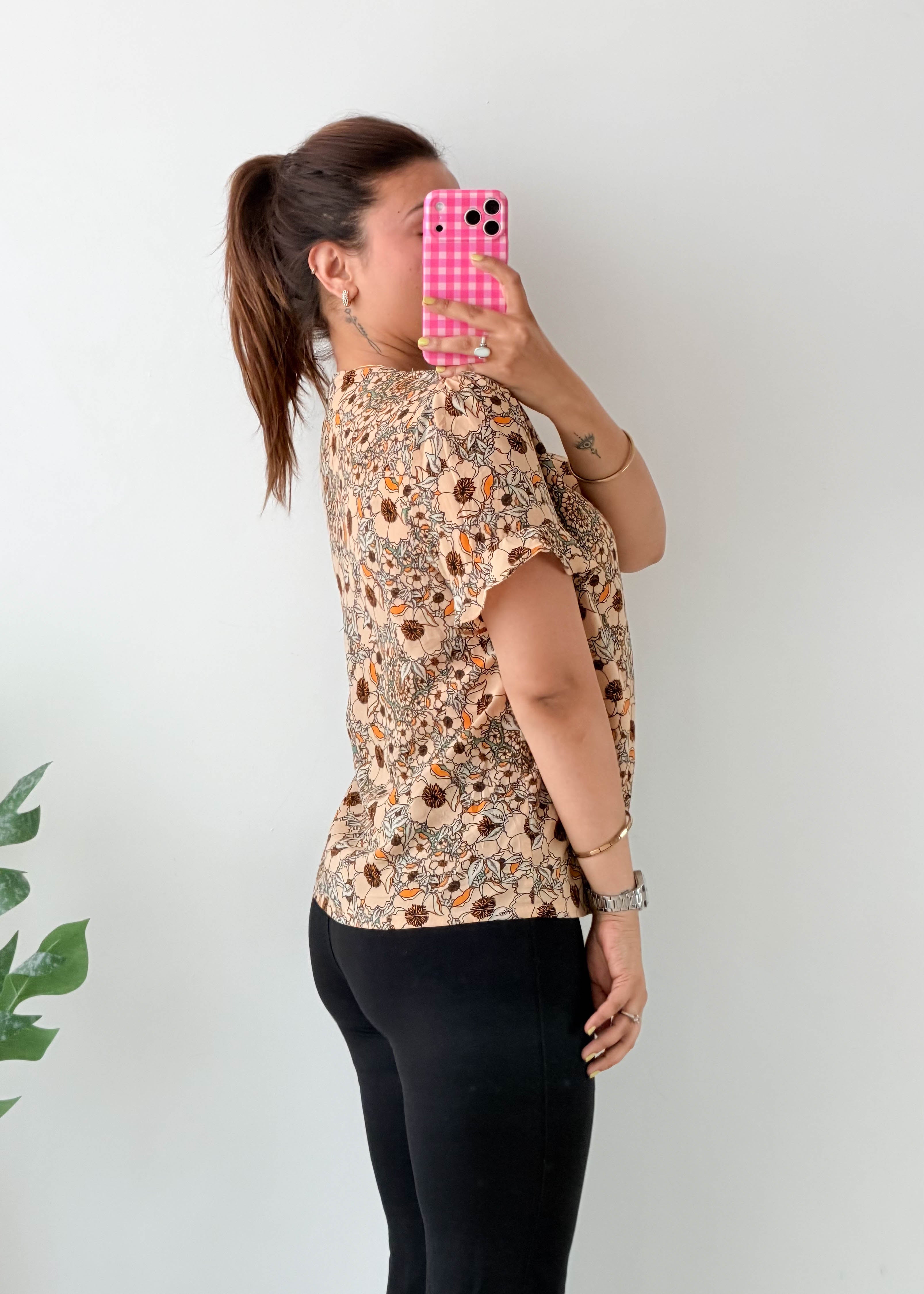 Size S-M Beige Floral V-Neck Top