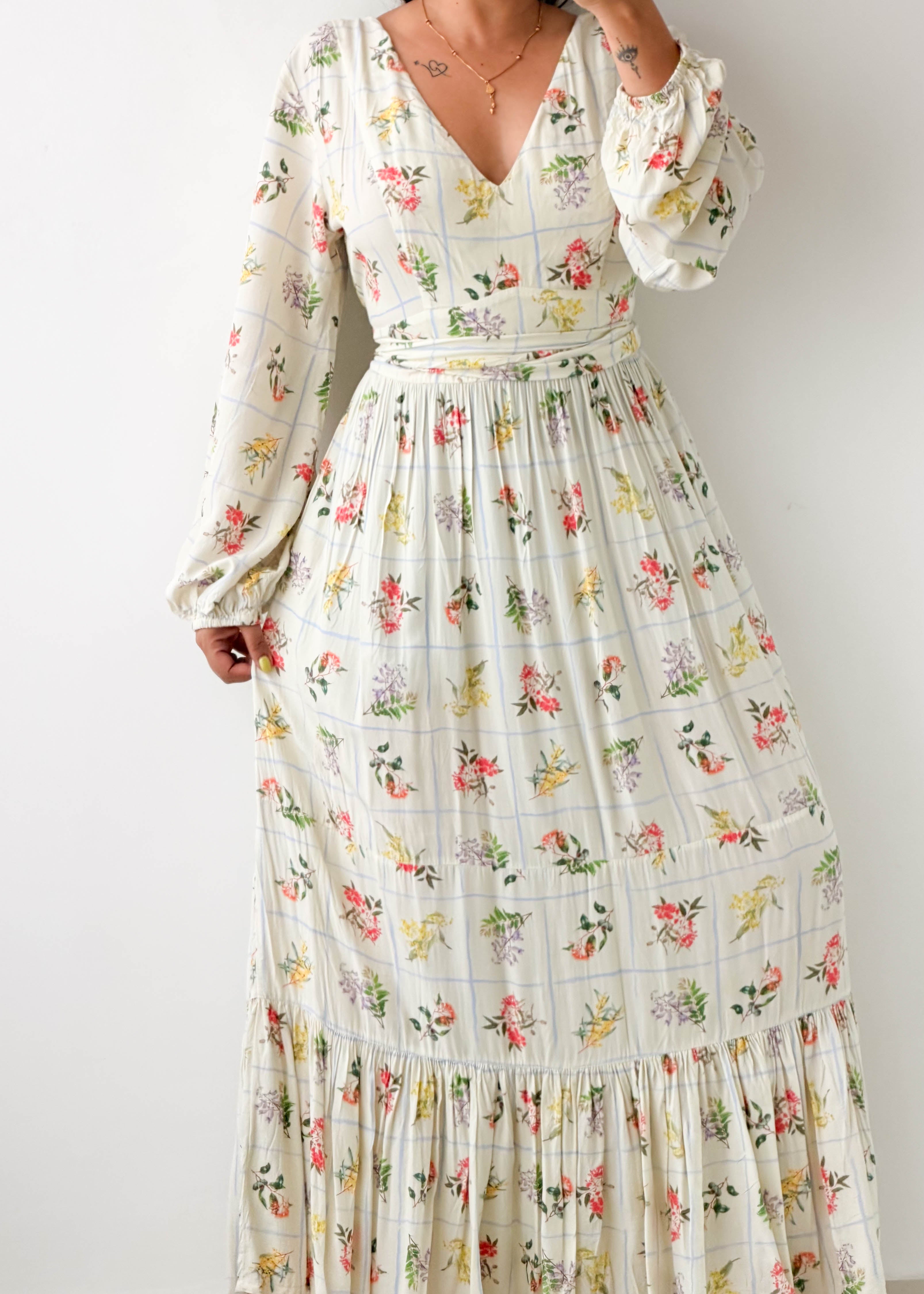 Size L-XL Cream Floral Tiered Maxi Dress