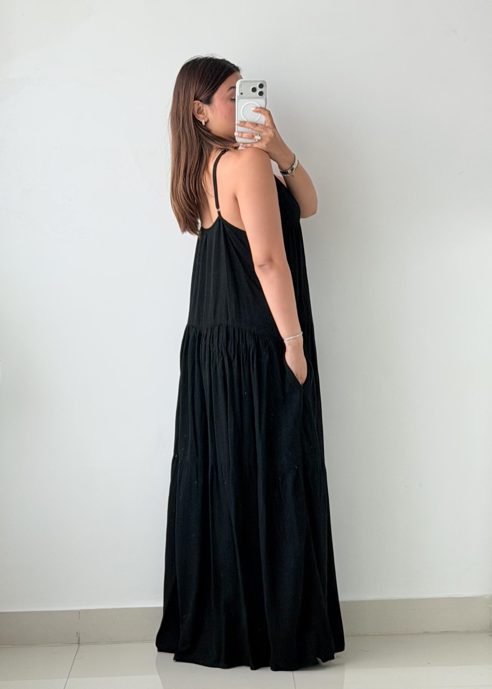 Size S-M Black V-Neck Tiered Maxi Dress