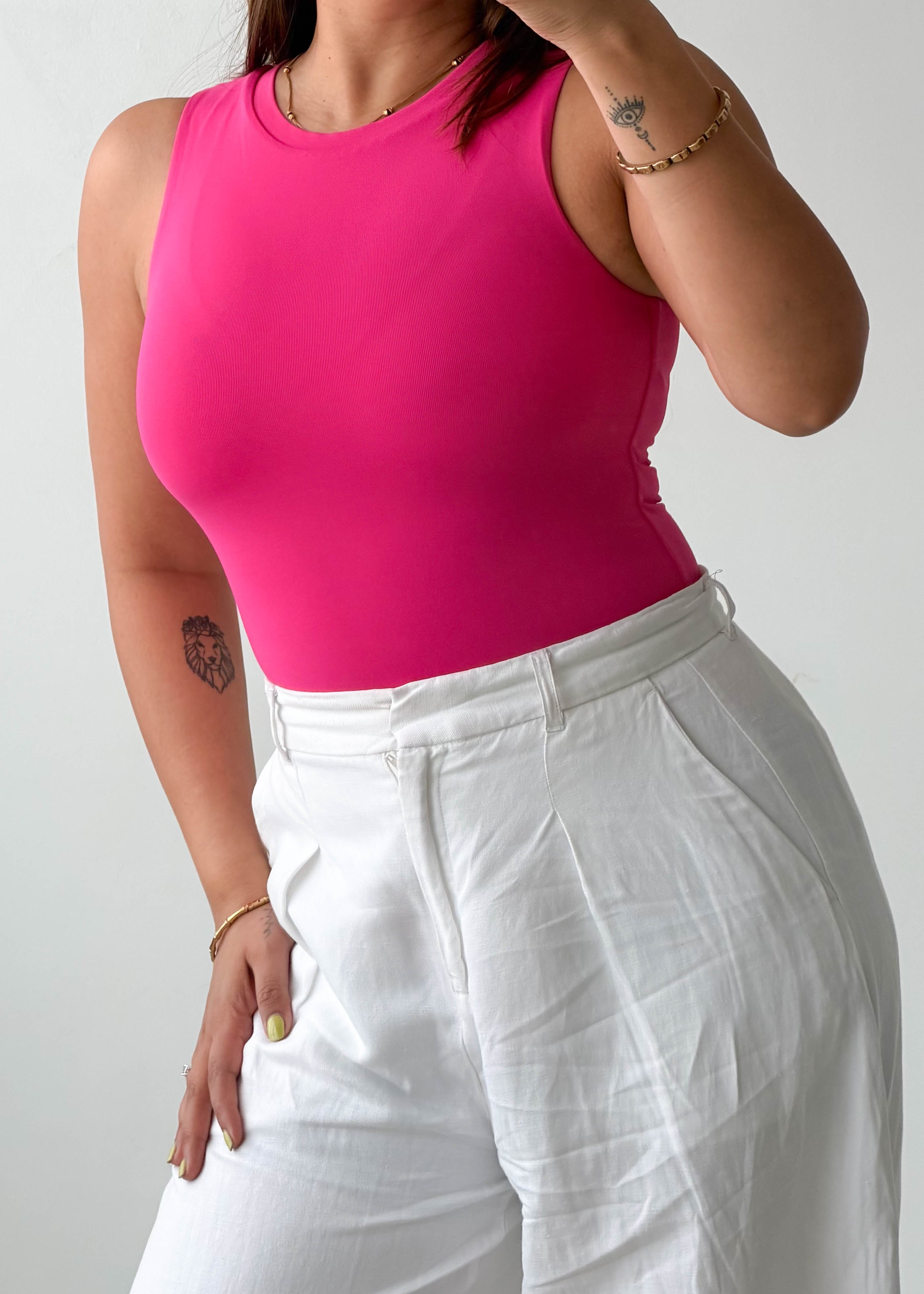 Size XS-S Hot Pink Sleeveless Bodysuit