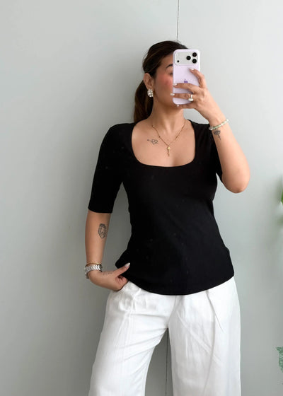 Size M-L, Black Half Sleeve Fitted Top - Closet by Payal