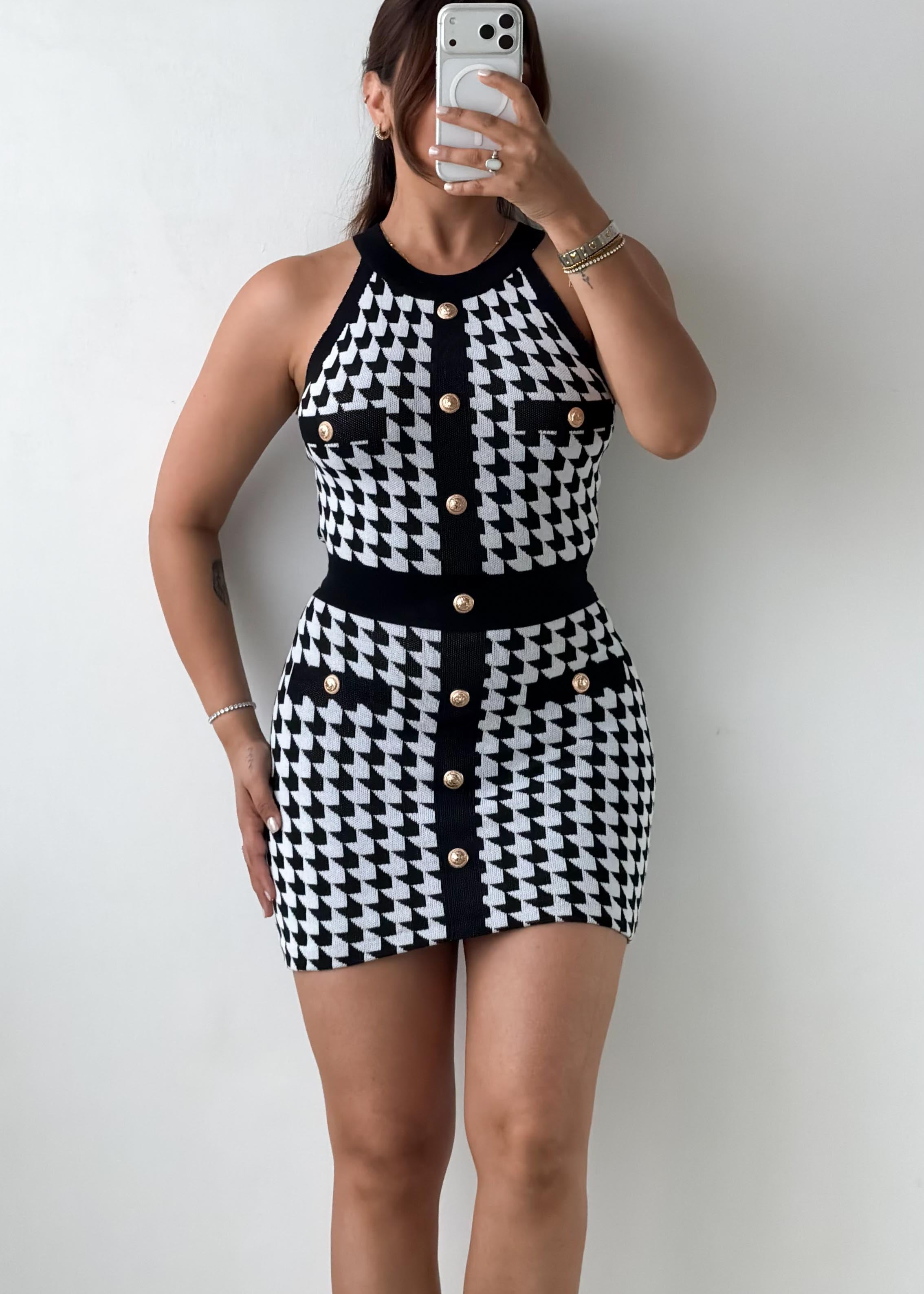 Size XS-S Black & White Houndstooth Knit Mini Dress
