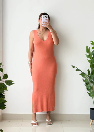 Size M-L, Coral Sleeveless Ribbed Maxi Dress - Closet by Payal