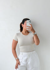 Size S-M White Basic Crop Top