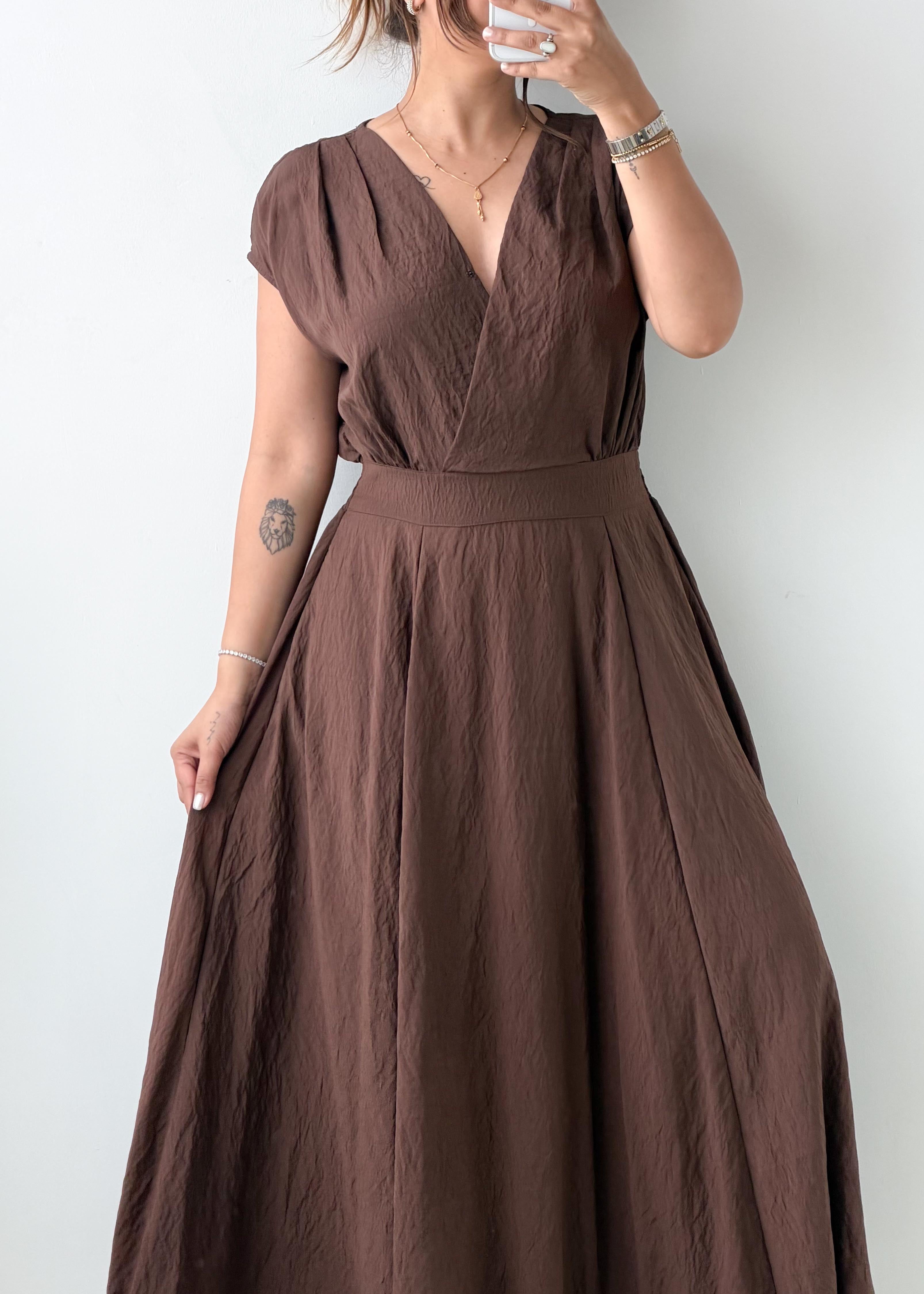 Size M-L Chocolate Brown Pleated Maxi Dress