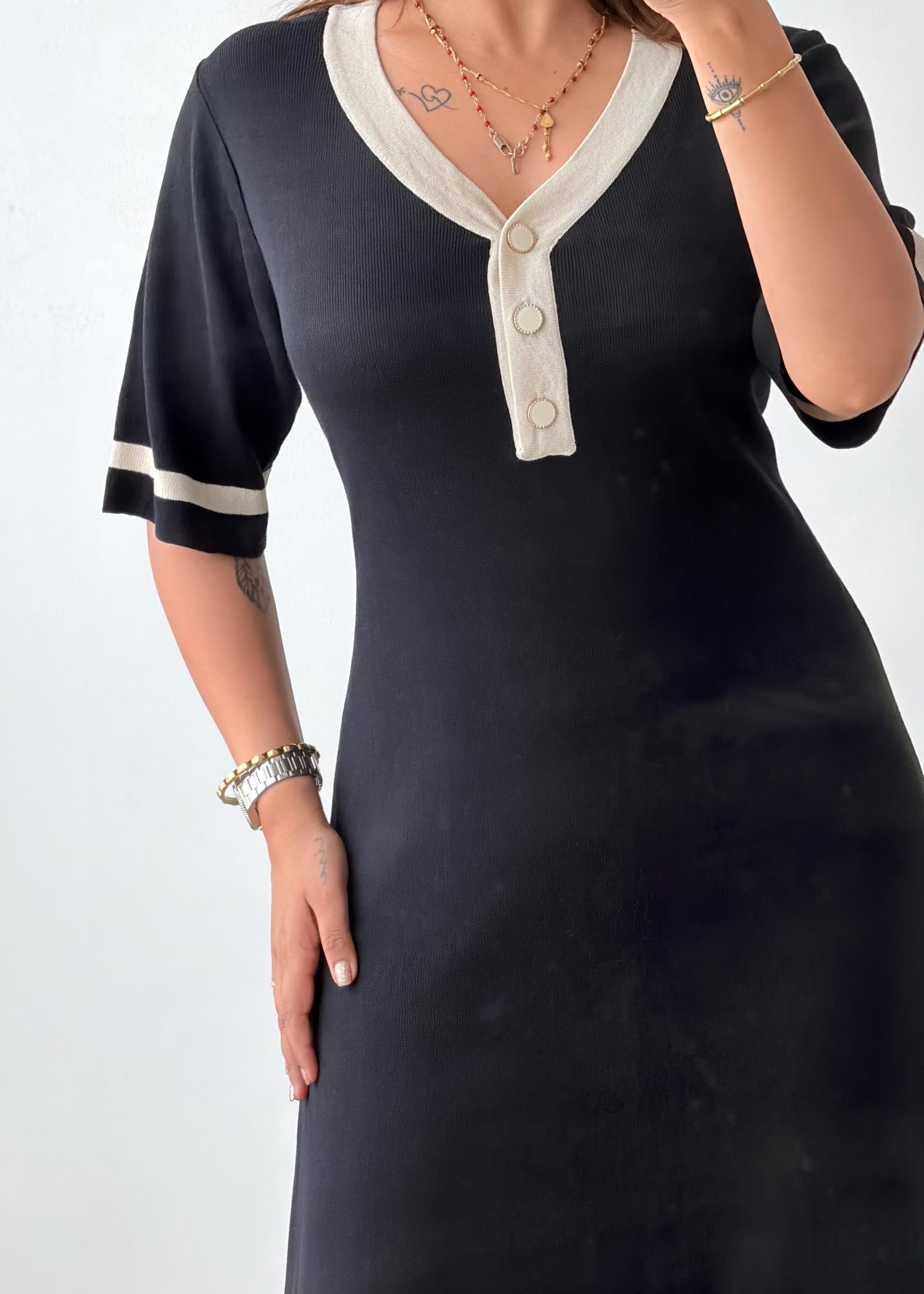 Size L-XL Black Contrast Trim Knit Midi Dress