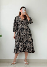 Size M-L Black Printed Midi Dress