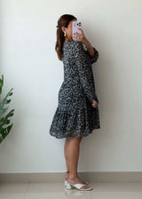 Size M-L Black Floral Flowy Mini Dress (V-Neck)