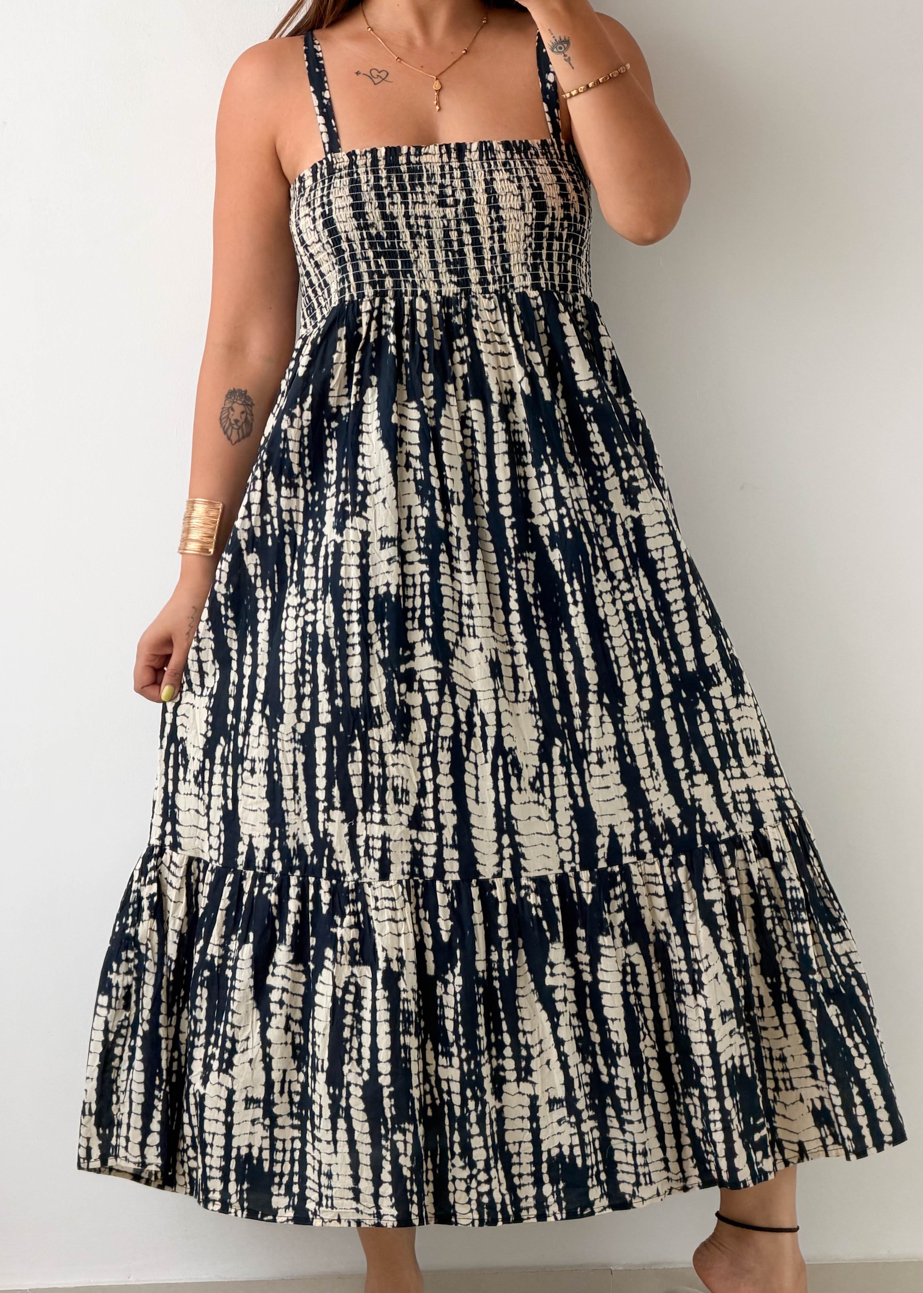 Size L-XL Black Tie-Dye Smocked Maxi Dress