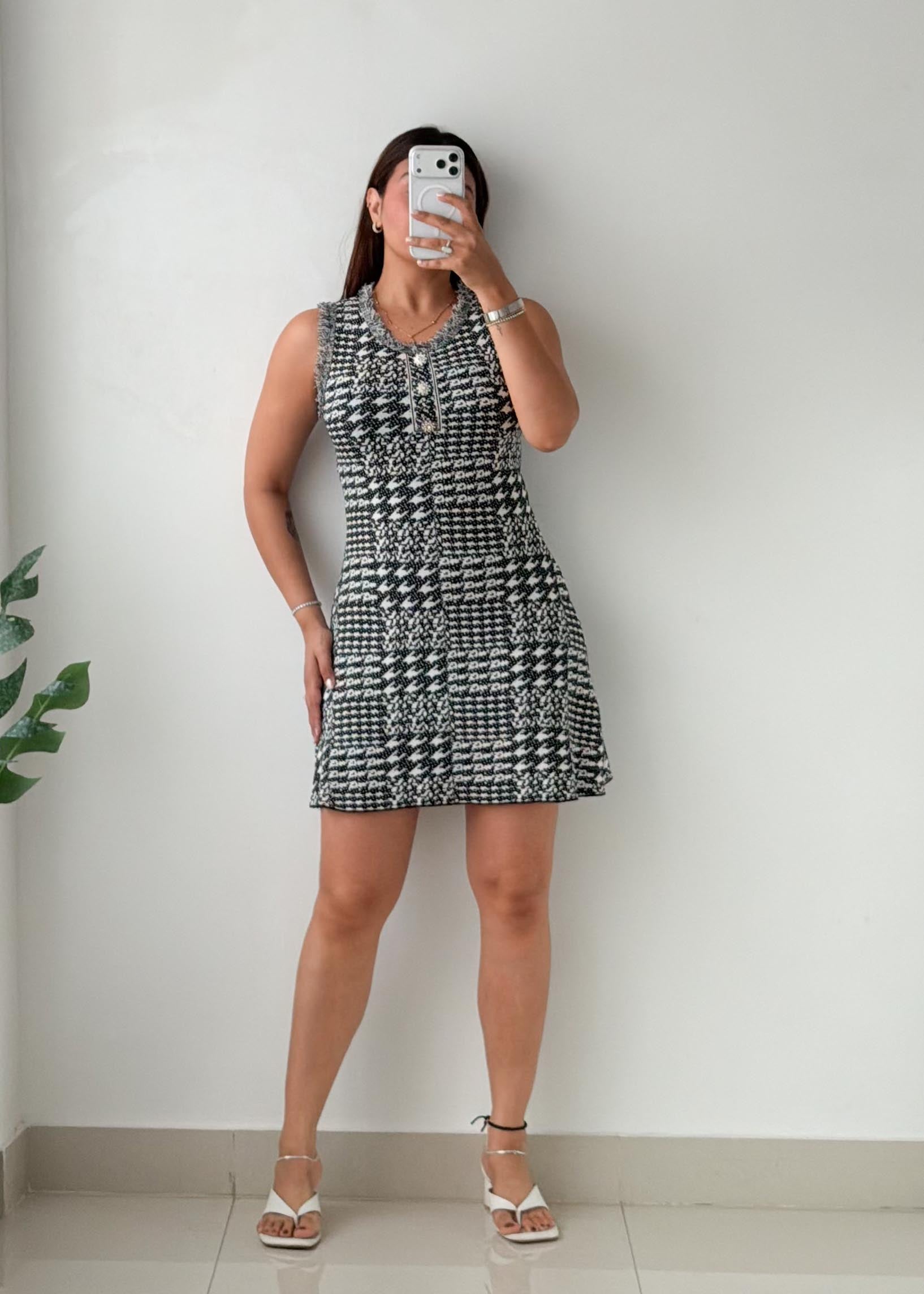 Size S-M Black & White Patterned Knit Mini Dress