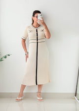 Size M-L Cream Contrast Trim Pleated Knit Midi Dress