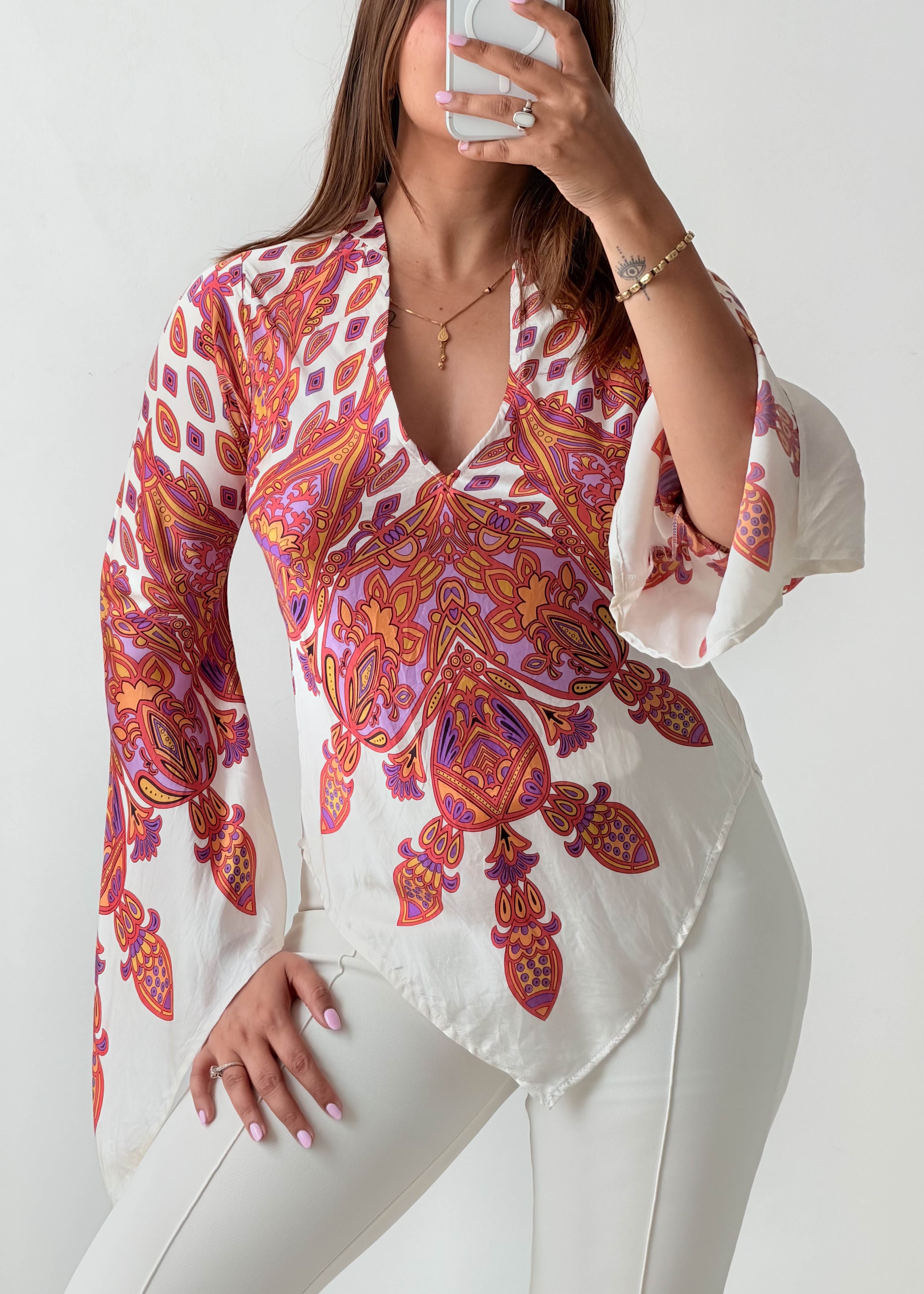 Size XS-S White & Pink Paisley Handkerchief Blouse