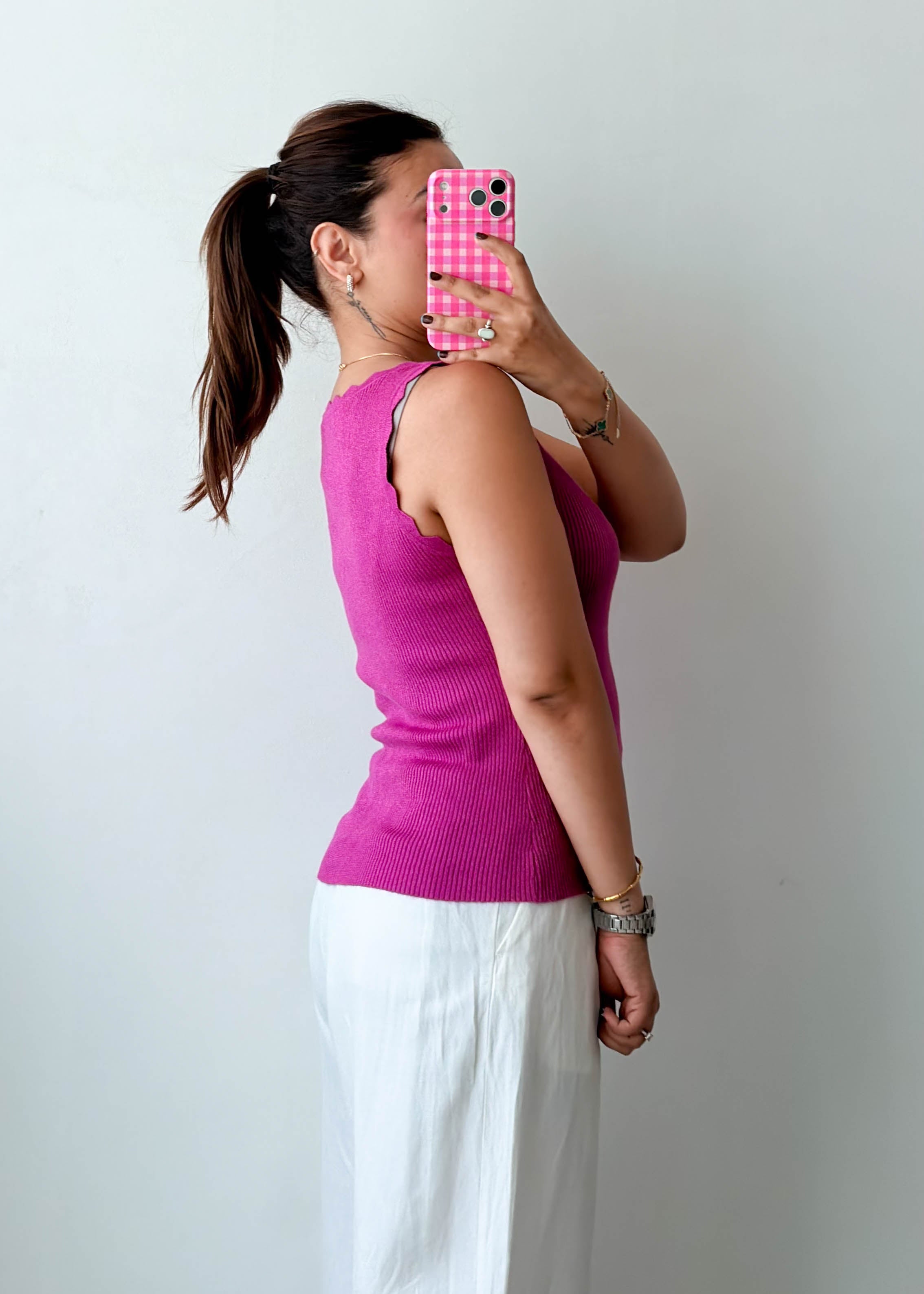 Size M-L Fuchsia Scallop Neck Ribbed Top