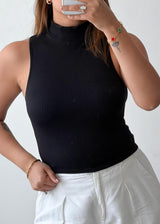 Size S-M Black High Neck Sleeveless Top