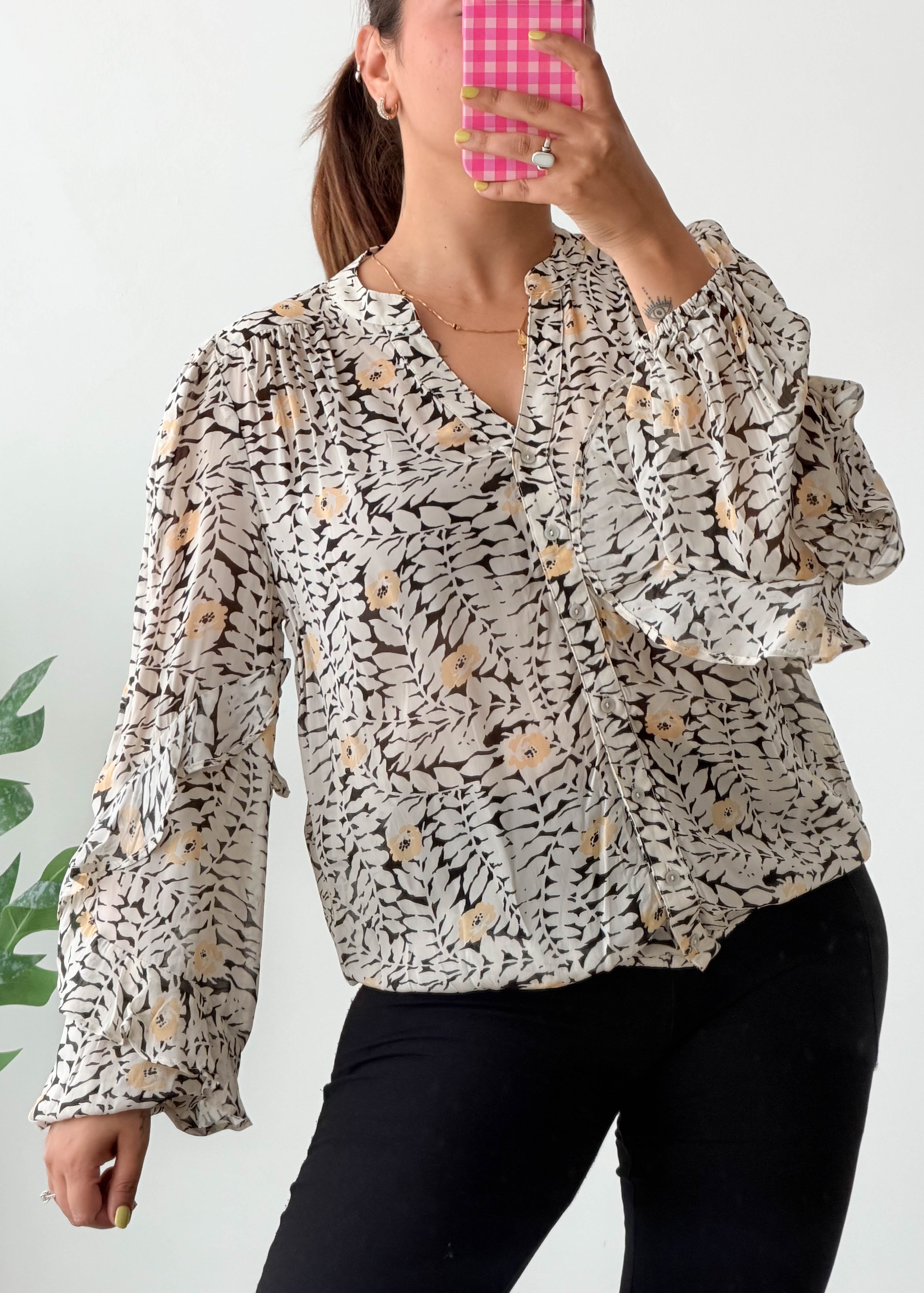 Size S-M White Leaf Print Ruffle Top
