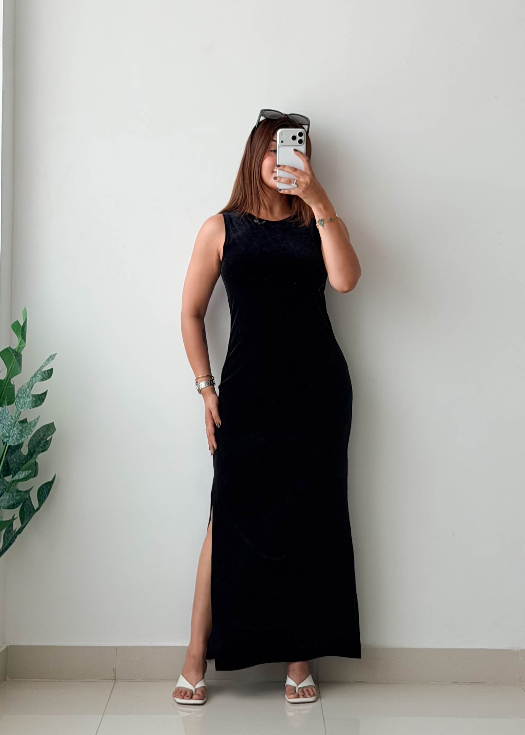 Size S-M Black Sleeveless Side Slit Maxi Dress