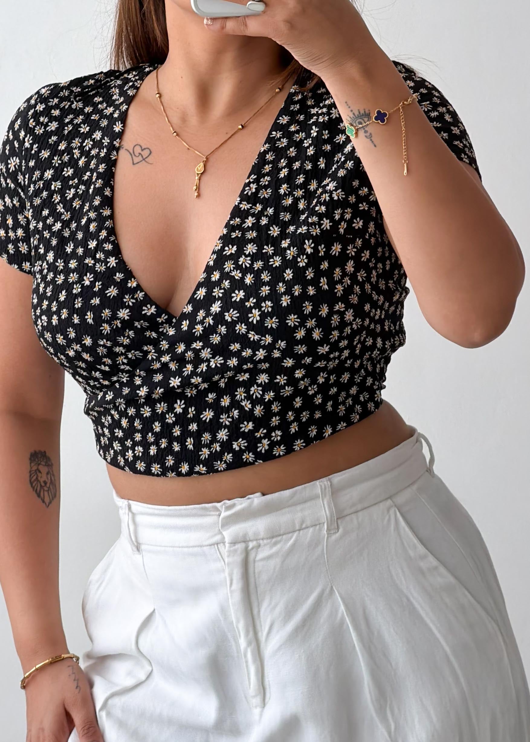 Size S-M Black Floral Wrap Crop Top