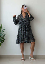 Size M-L Black Floral Flowy Mini Dress (V-Neck)