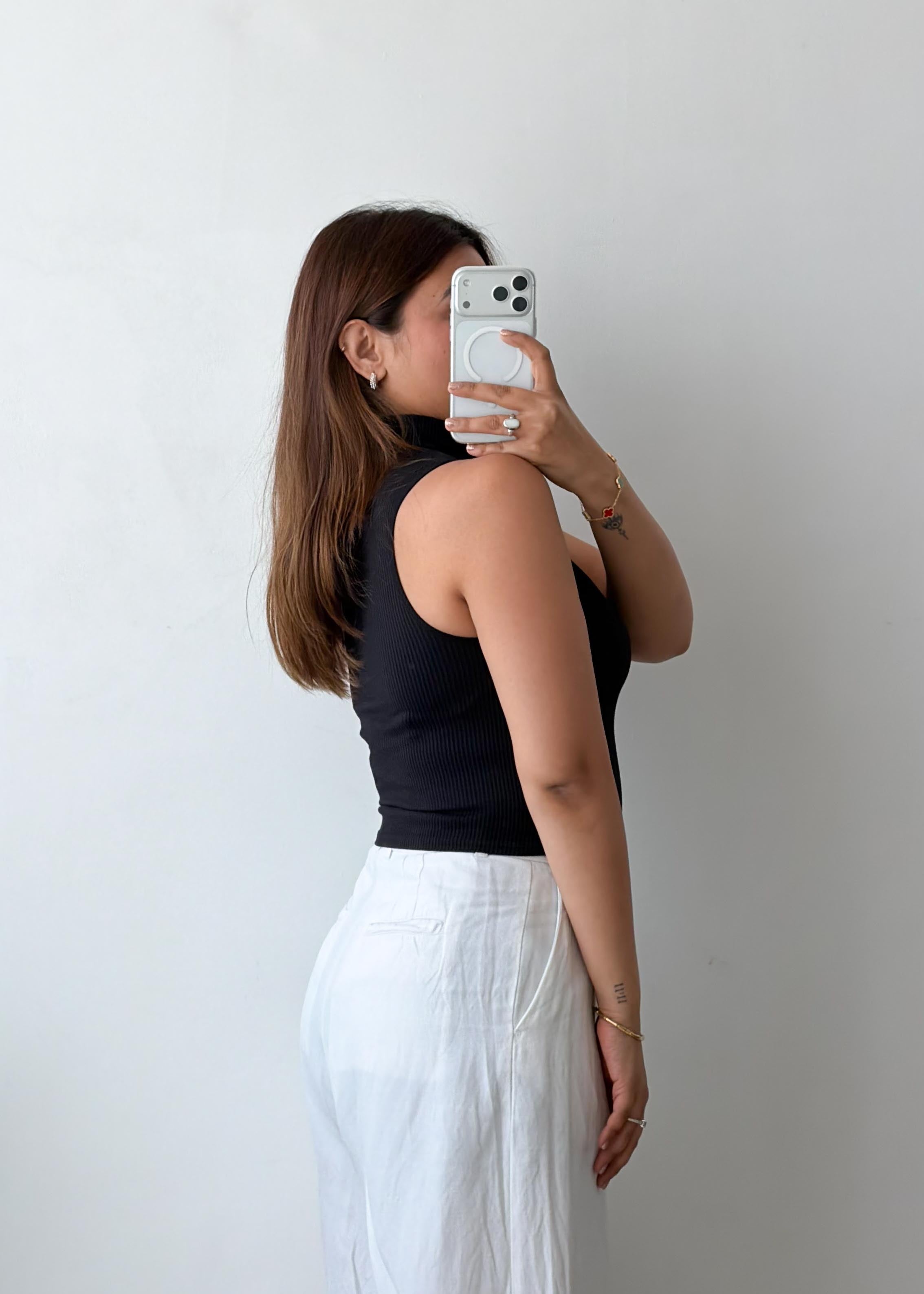 Size S-M Black High Neck Sleeveless Top