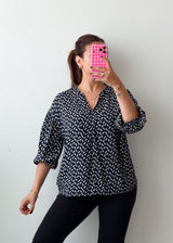 Size M-L Black White Printed Top