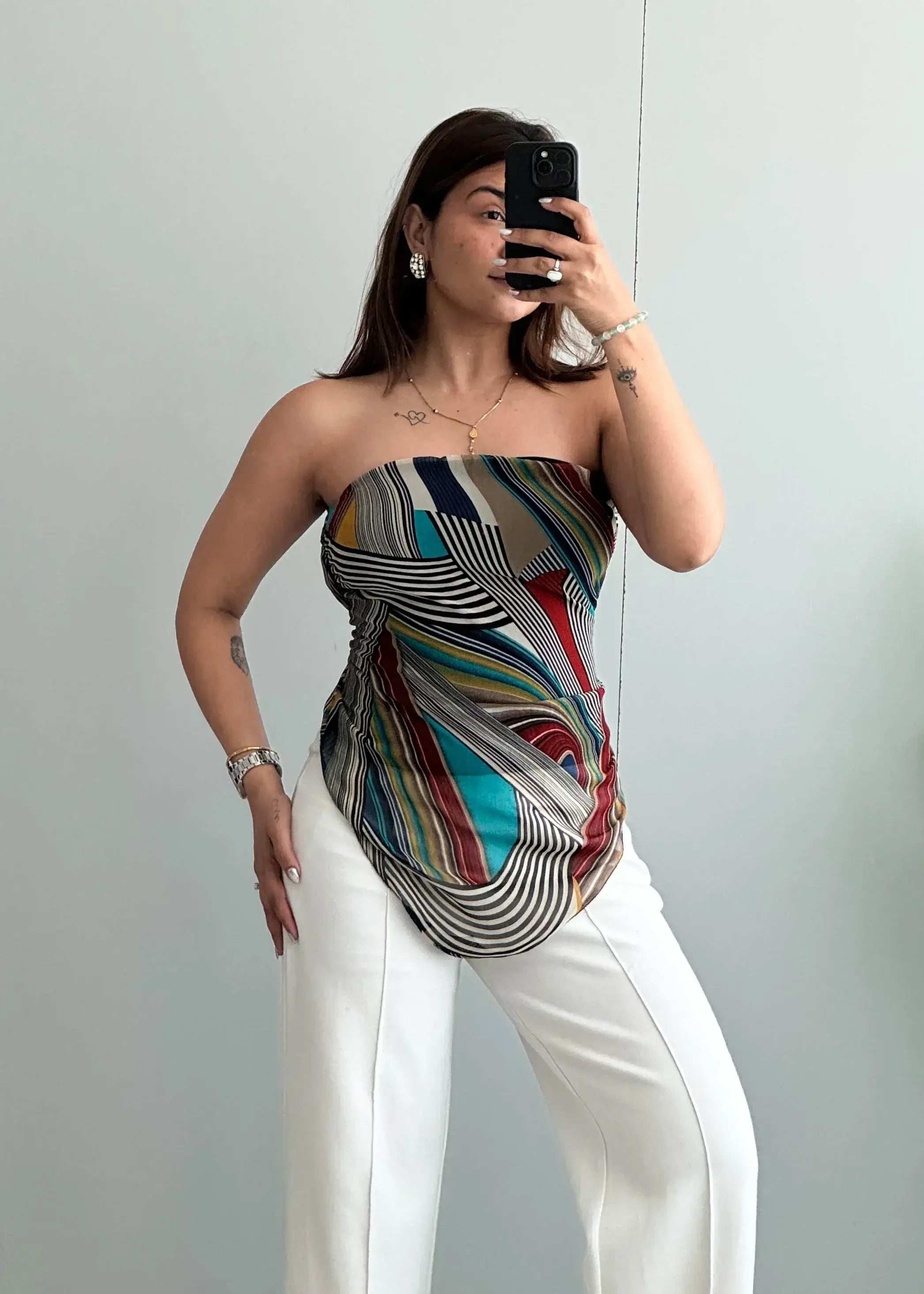 Size S-M, Multicolor Graphic Print Bandeau Top - Closet by Payal
