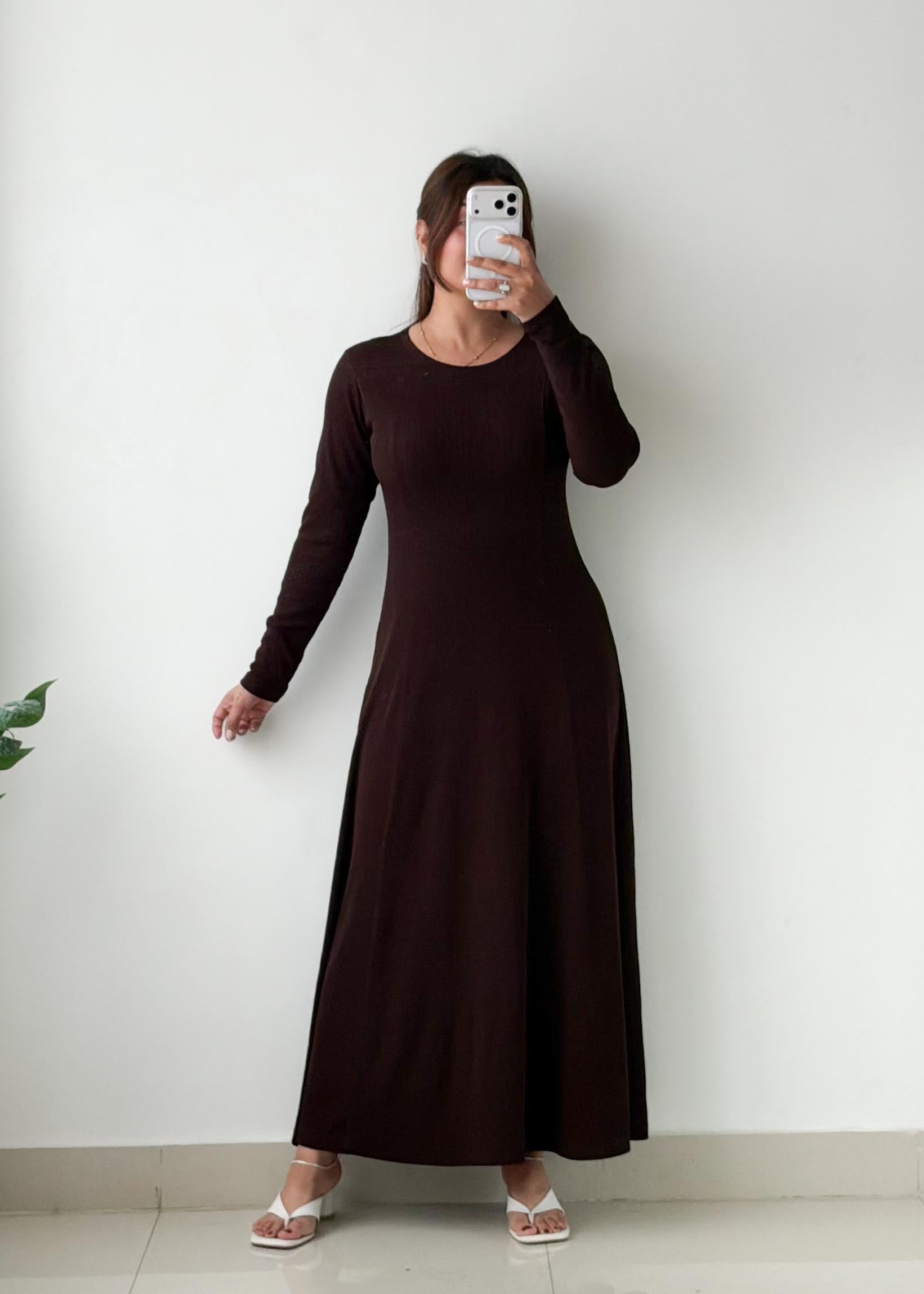 Size M-L Chocolate Brown Knit Maxi Dress