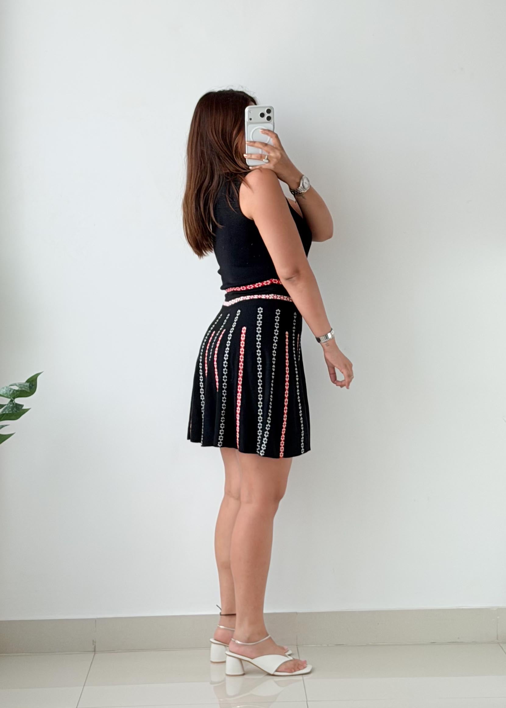 Size XS-M Black Contrast Knit Mini Dress