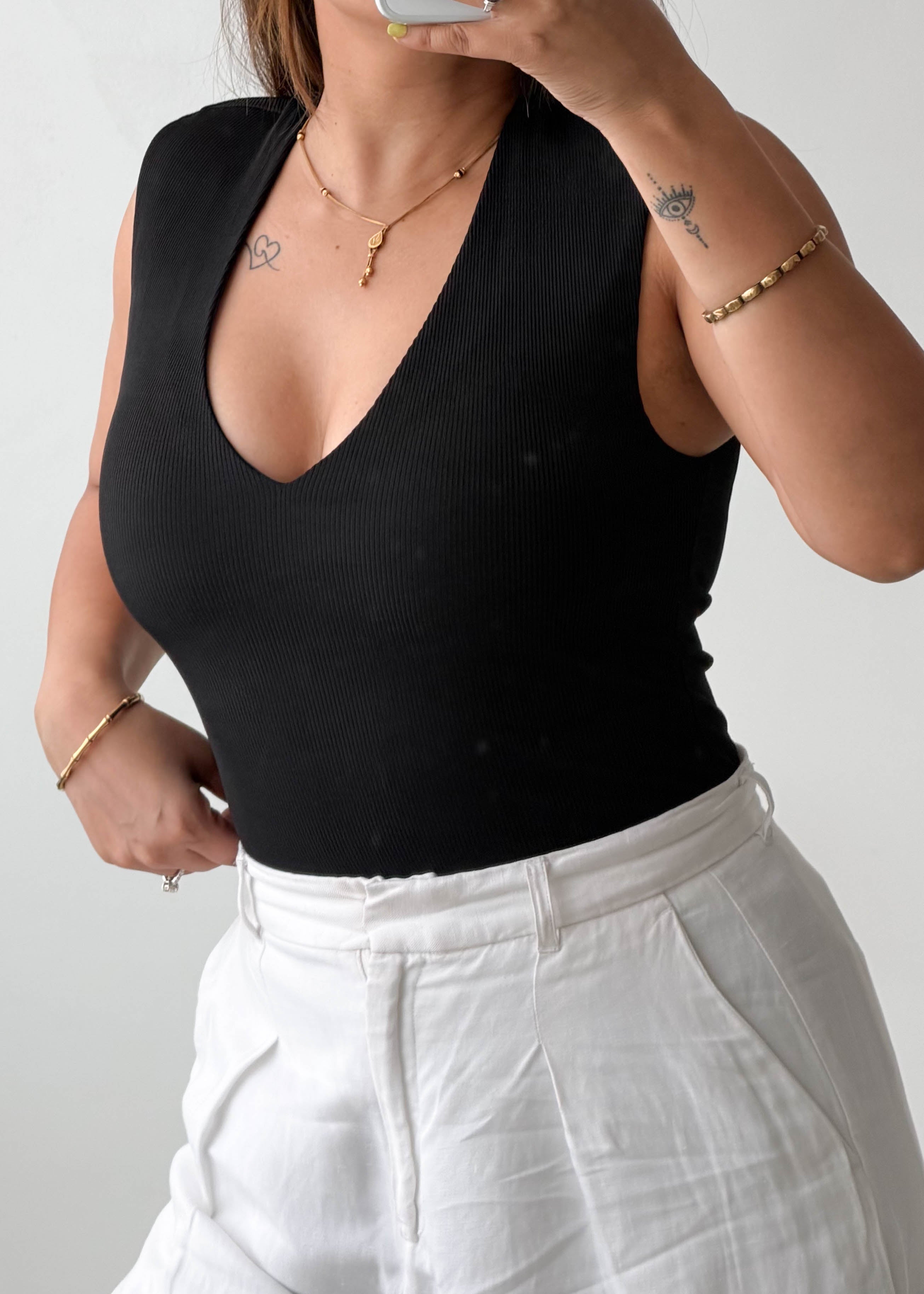 Size XS-S Black Sleeveless V-Neck Bodysuit