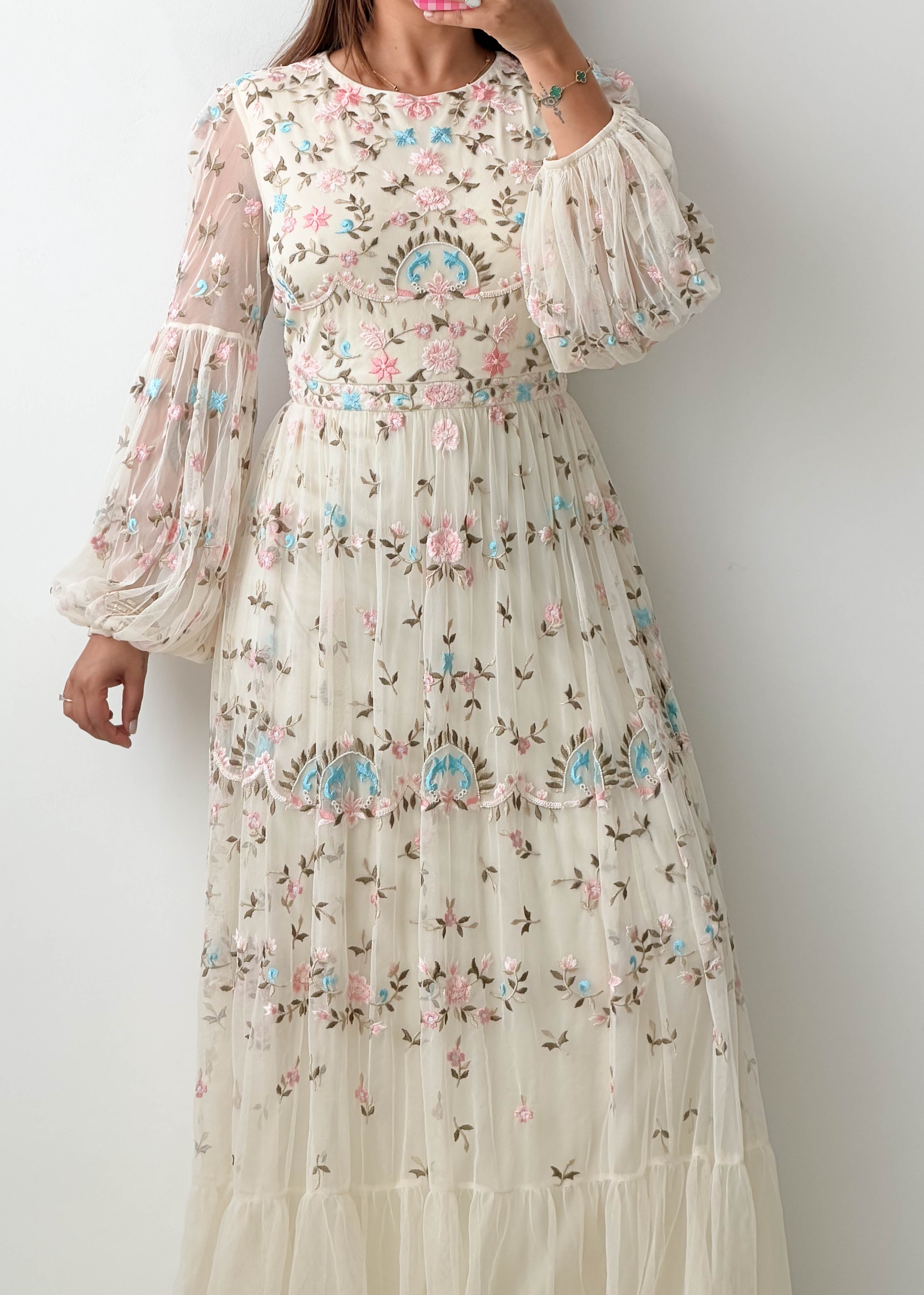 Size L Floral Embroidered Maxi Dress