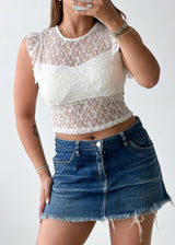 Size XS-S White Lace Crop Top With Lining
