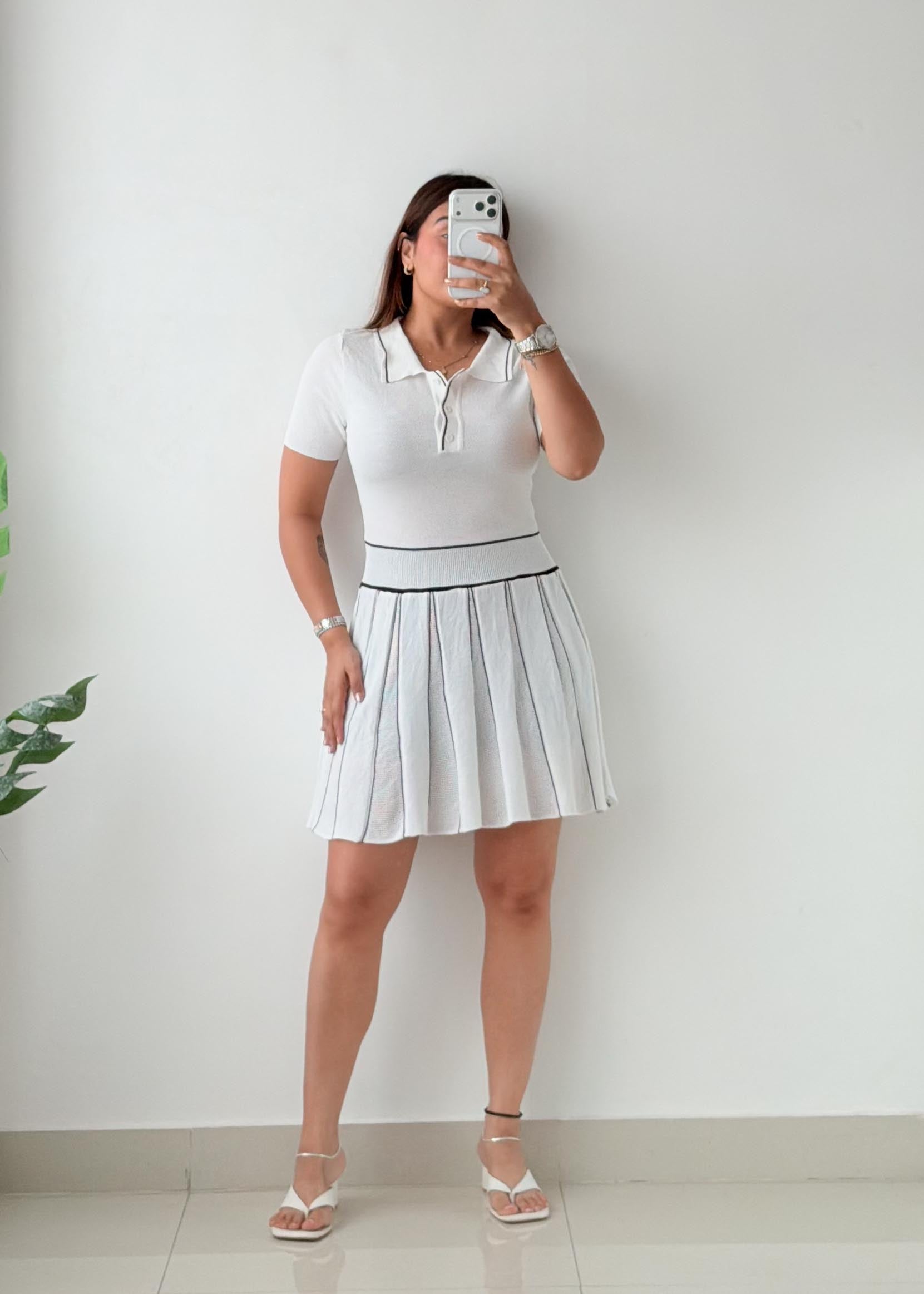Size M-L White Pleated Knit Mini Dress