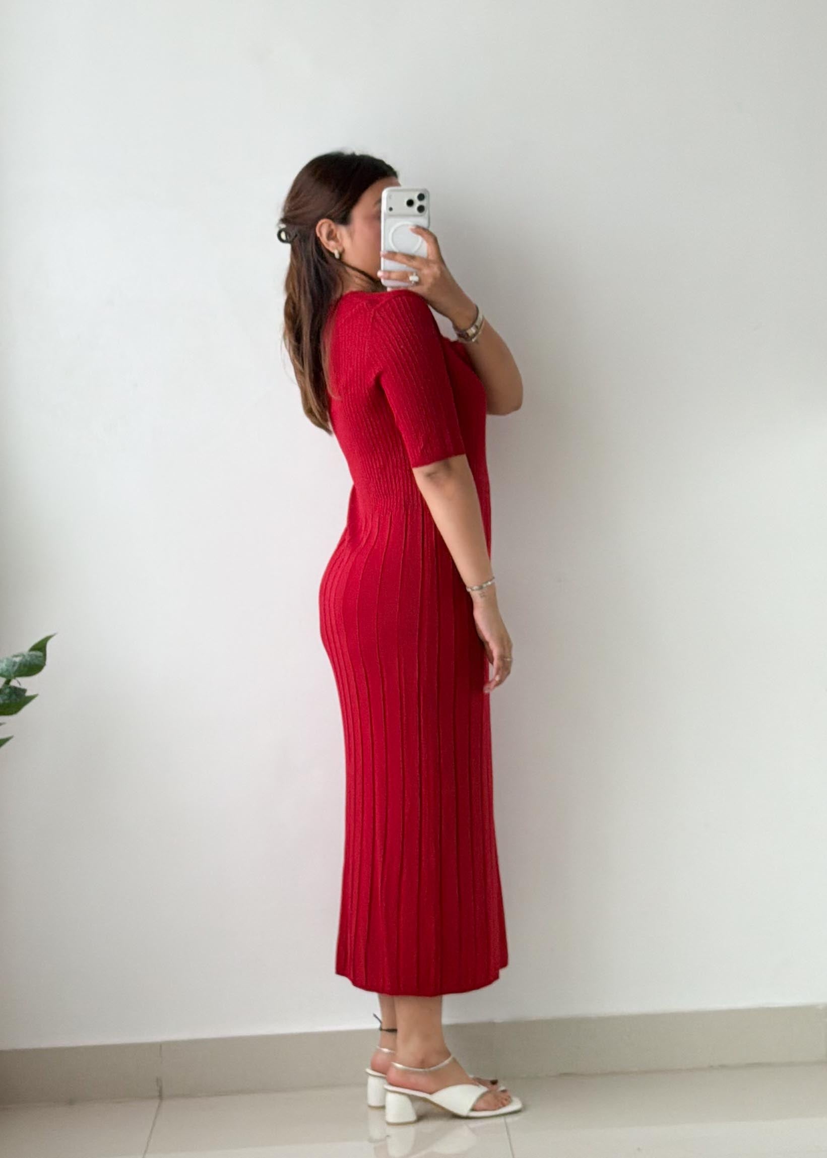Size L-XL Red Ribbed Knit Maxi Dress