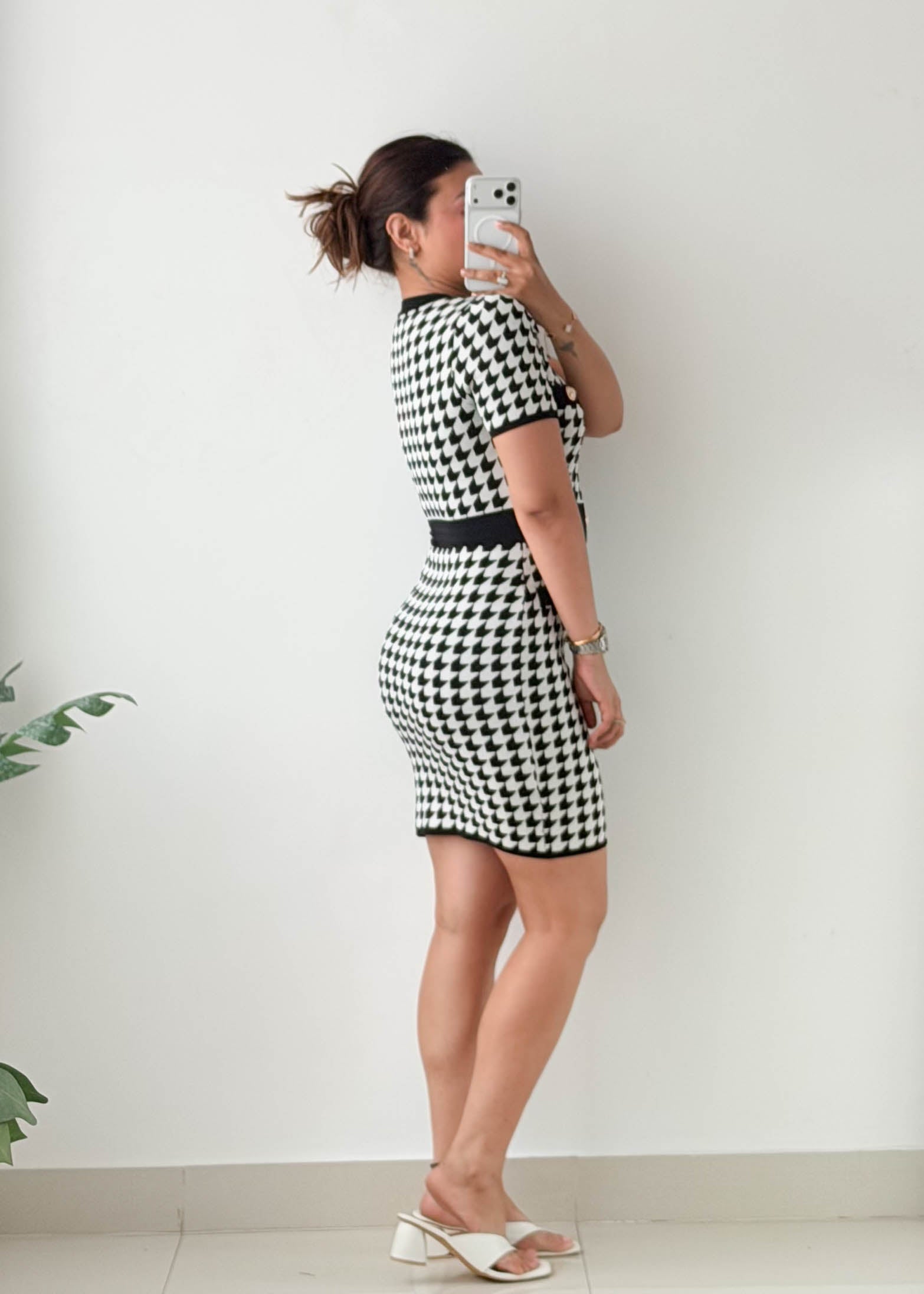 Size S-M Black & White Houndstooth Knit Mini Dress