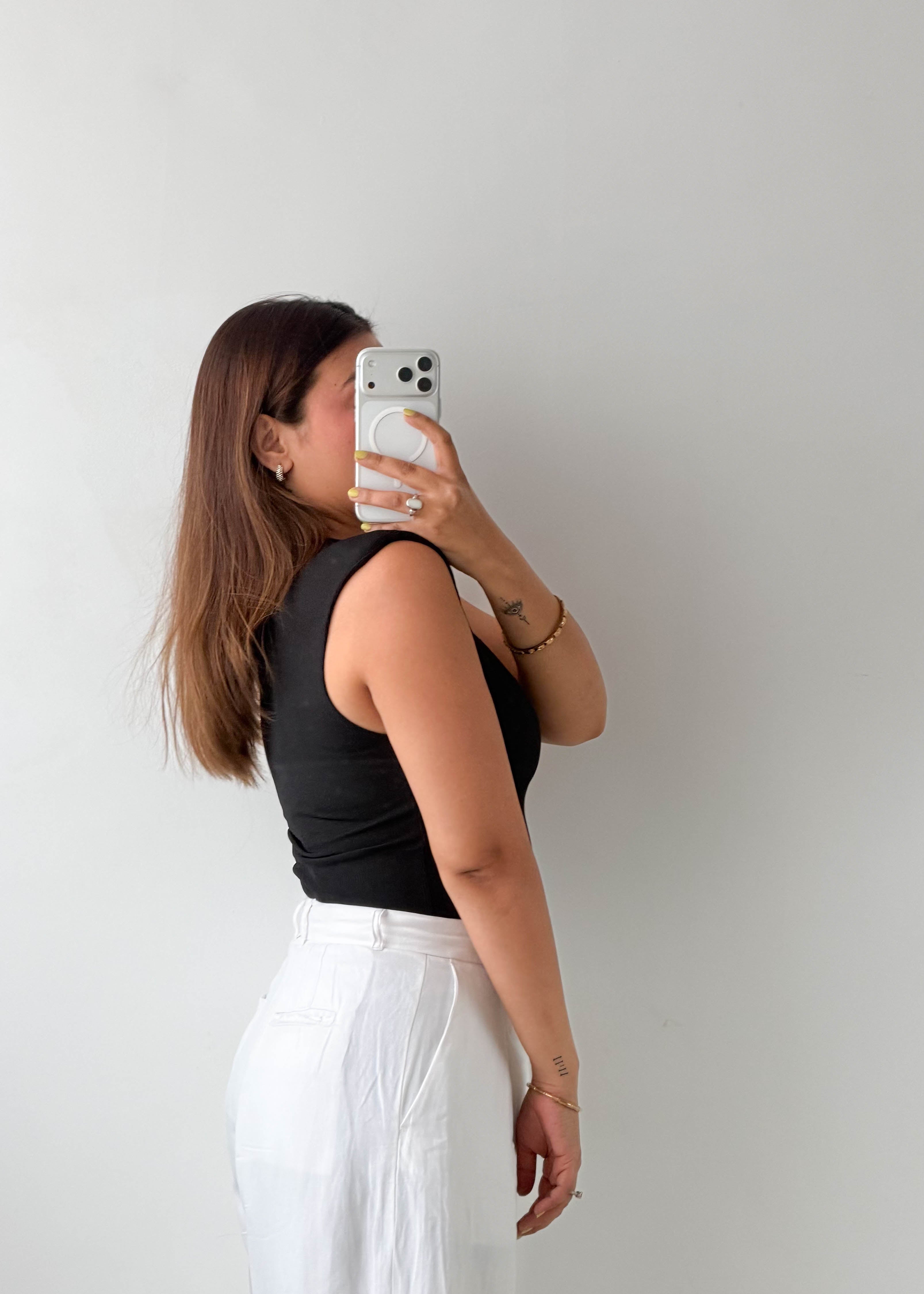 Size XS-S Black Sleeveless V-Neck Bodysuit
