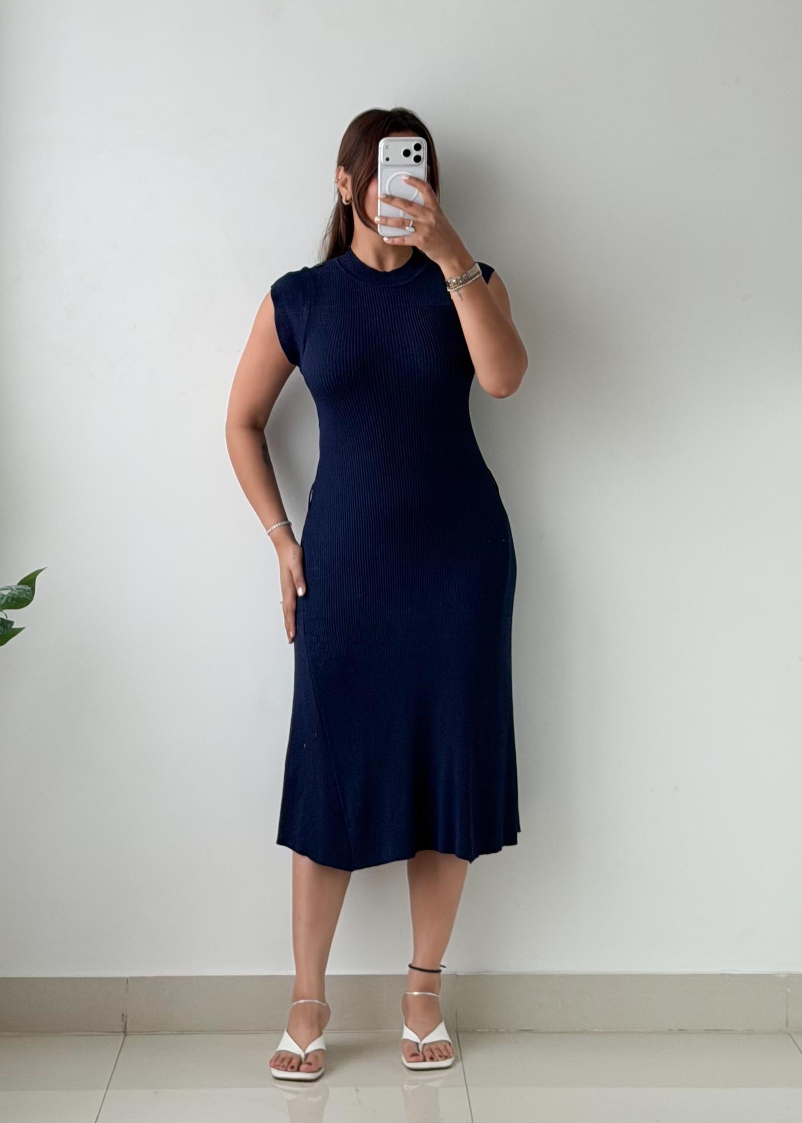 Size S-M Navy Ribbed Knit Midi Dress