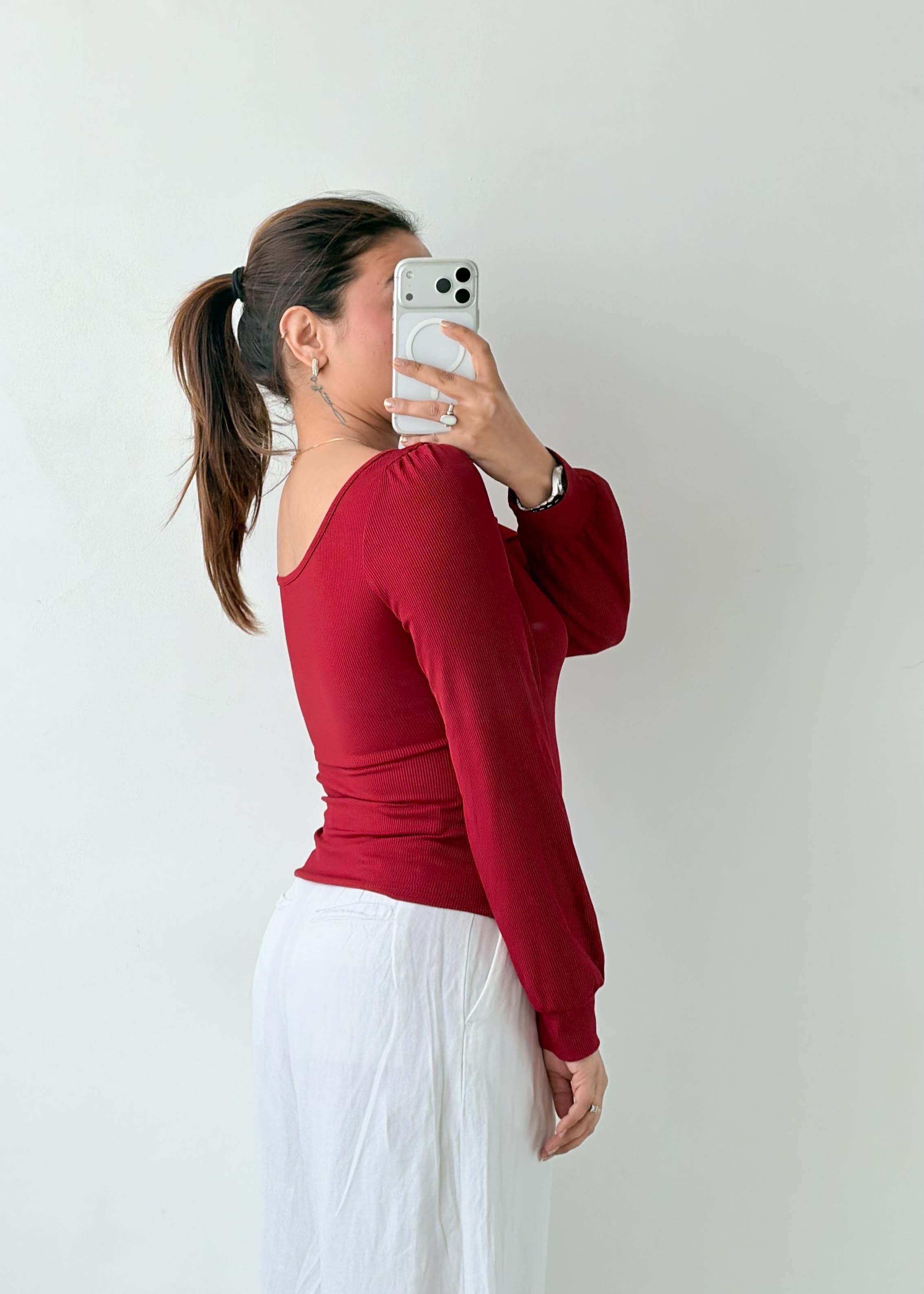 Size M-L Wine Puff Sleeve Square Neck Top