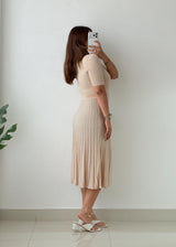 Size XS-S Cream Pleated Knit Midi Dress