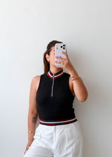 Size M-L Black Ribbed Zip Neck Crop Top