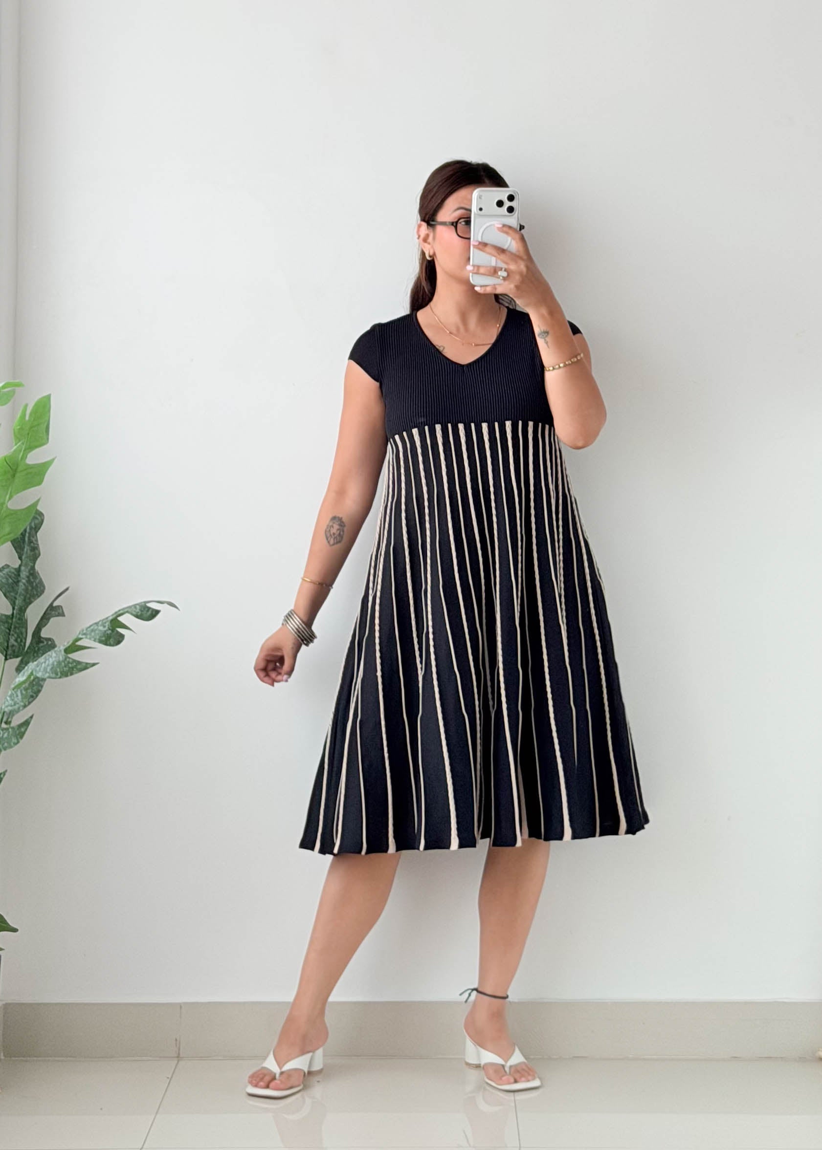 Size S-M Navy Striped Flared Knit Midi Dress