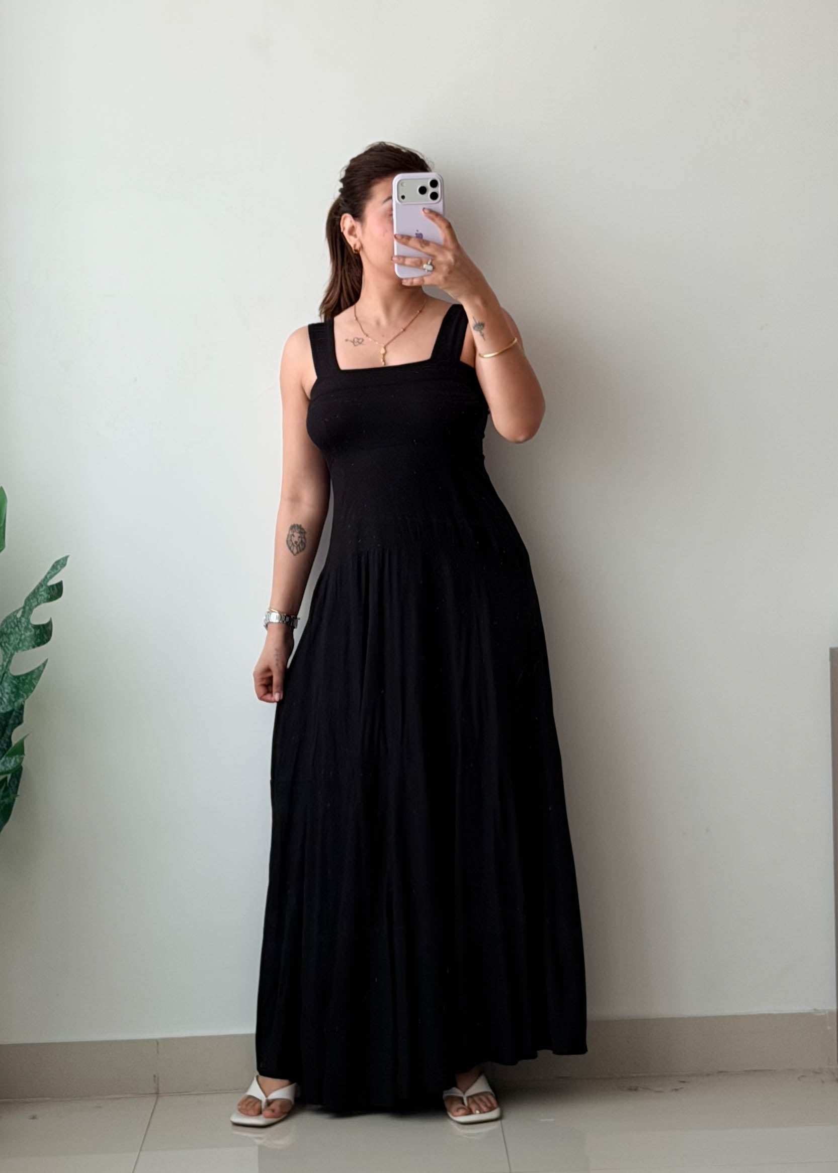 Size S-M Black Flowy Maxi Dress