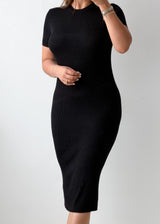 Size M-L Black Ribbed Knit Midi Dress