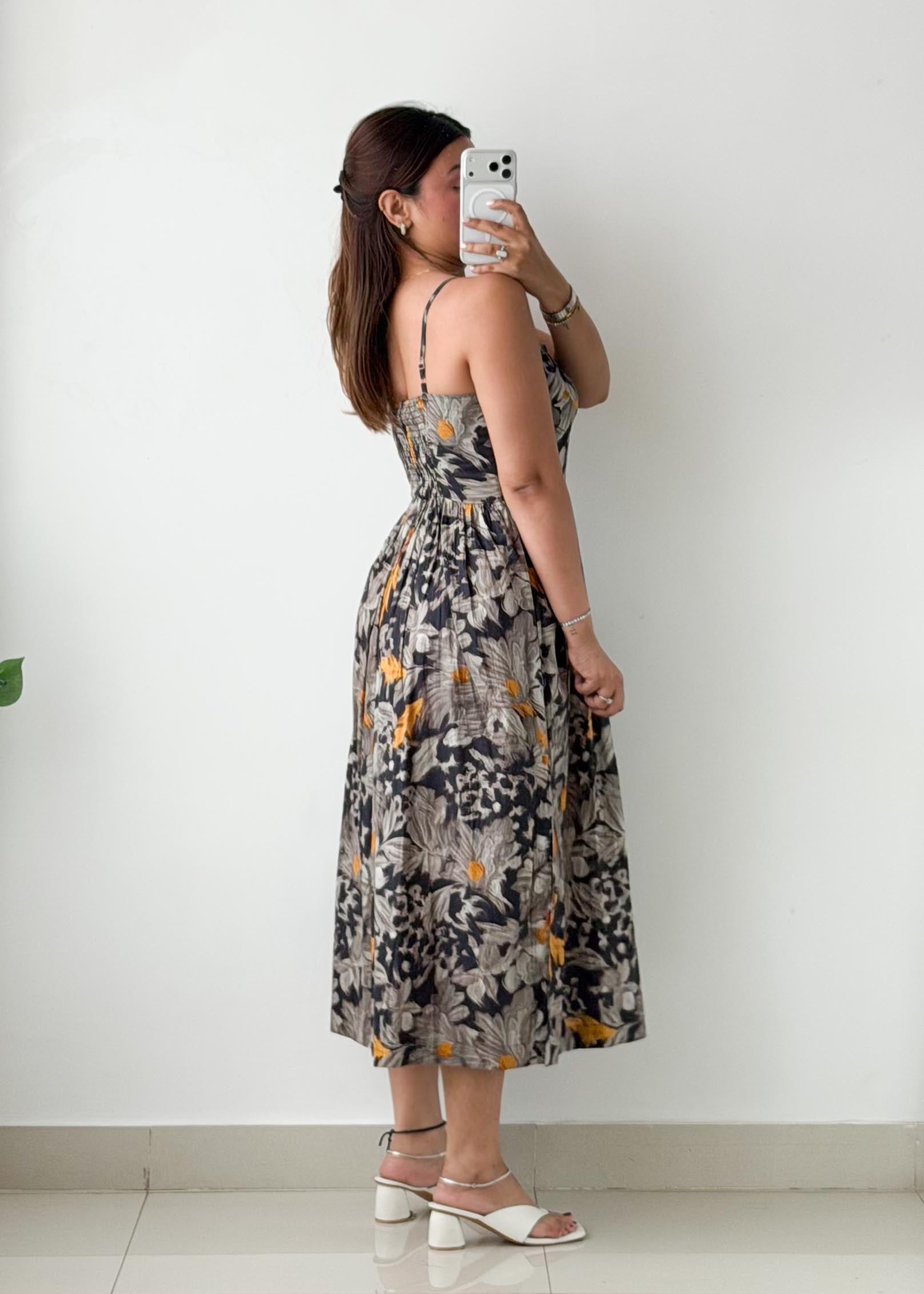 Size S-M Black Floral Print Midi Dress
