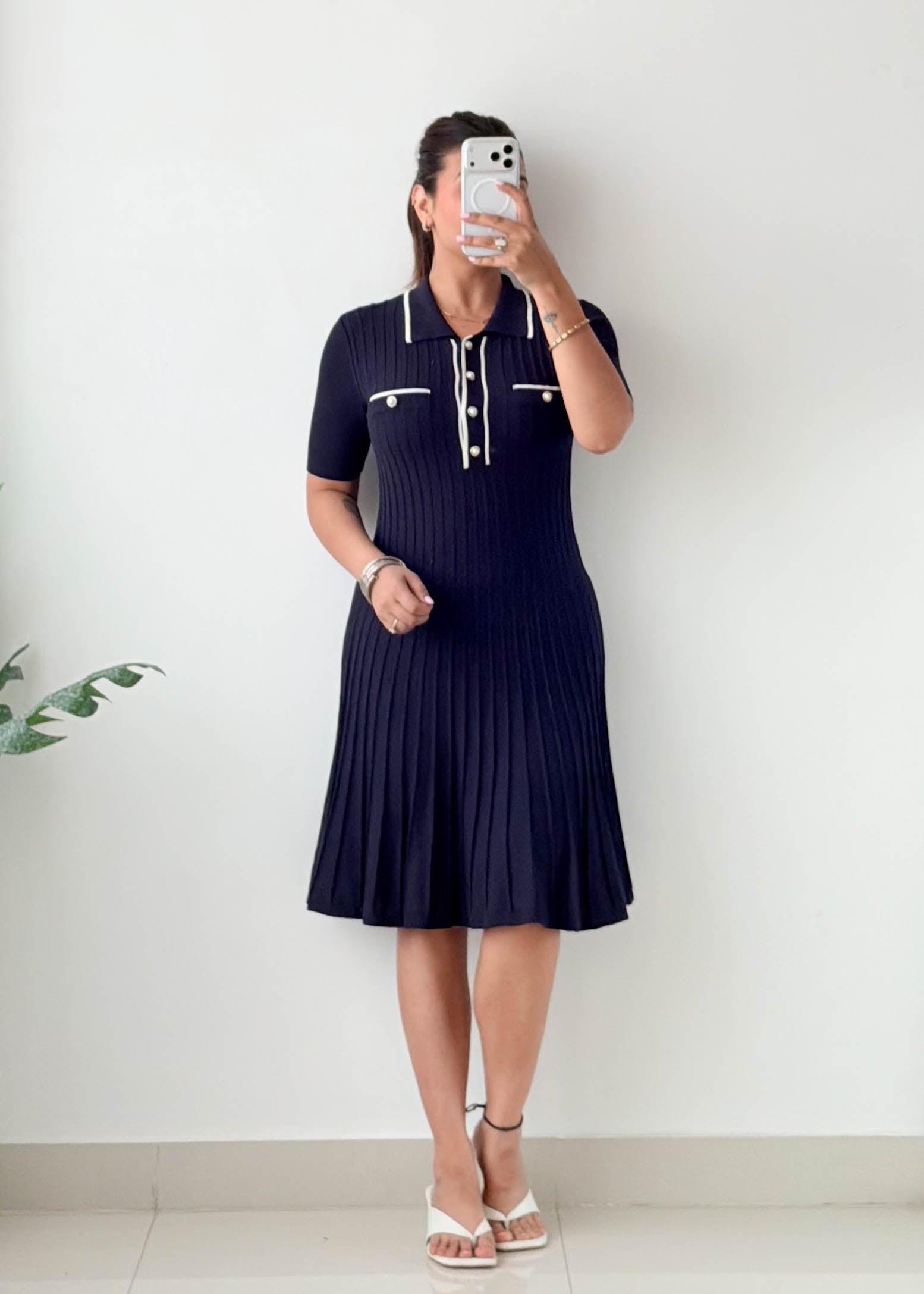 Size XS-S Navy Contrast Trim Pleated Knit Midi Dress