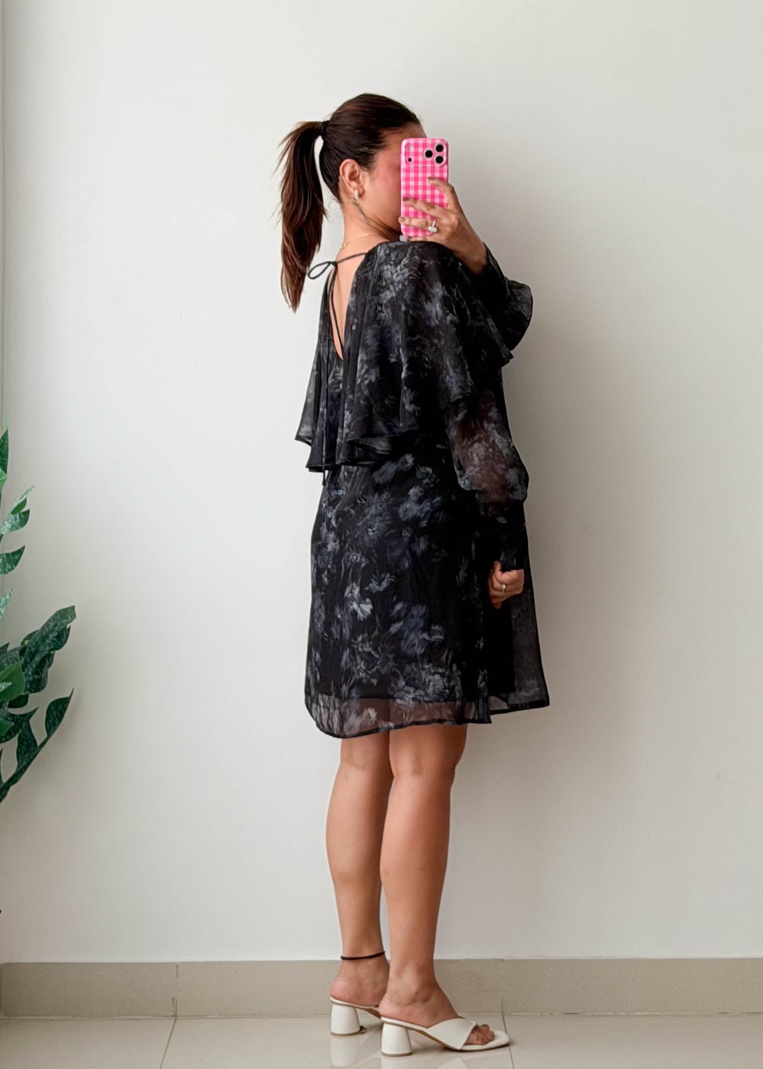 Size L Black Abstract Print Sheer Sleeve Mini Dress